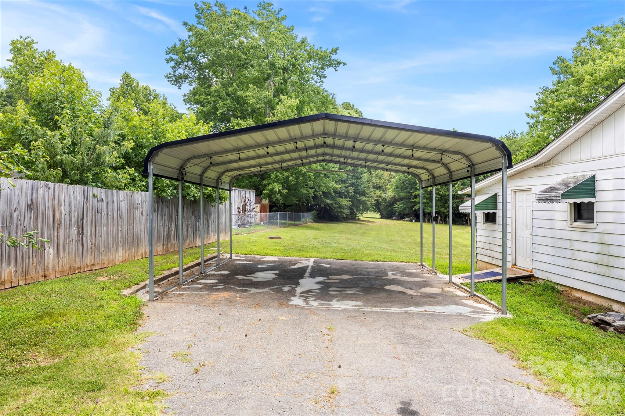 1302 W Gold Street Extension — Kings Mountain