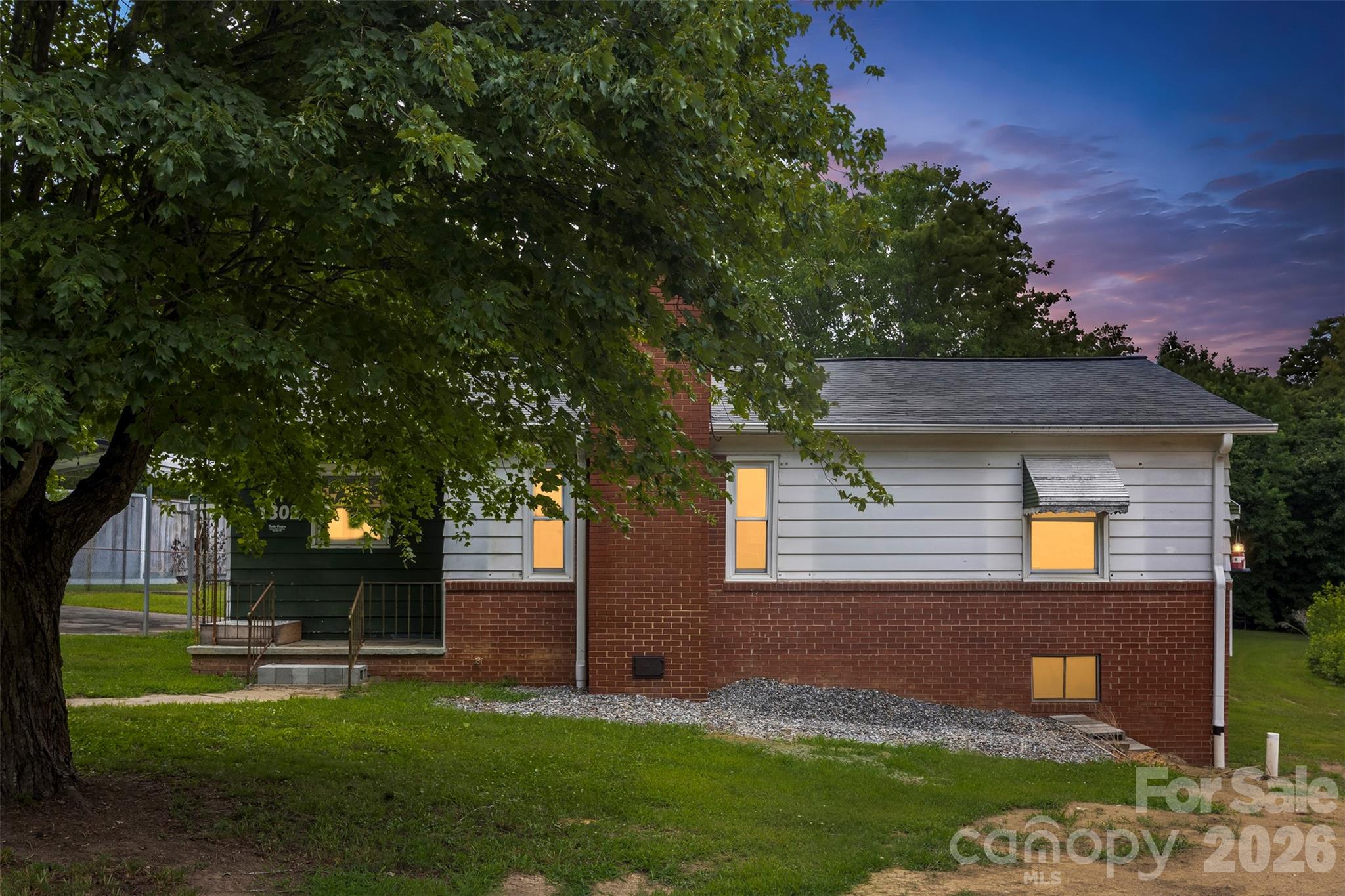 1302 W Gold Street Extension — Kings Mountain