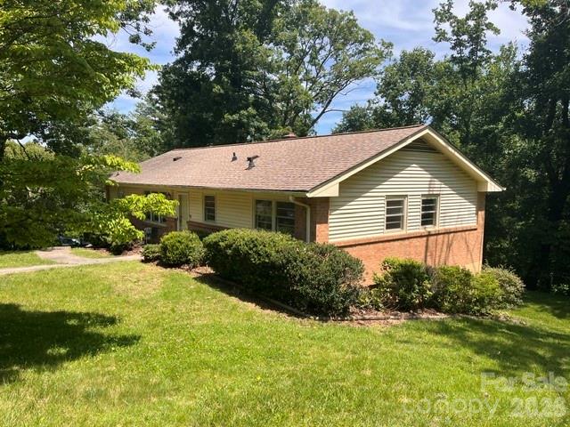 14 Valle Vista Drive — Asheville