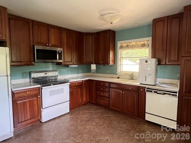 14 Valle Vista Drive — Asheville