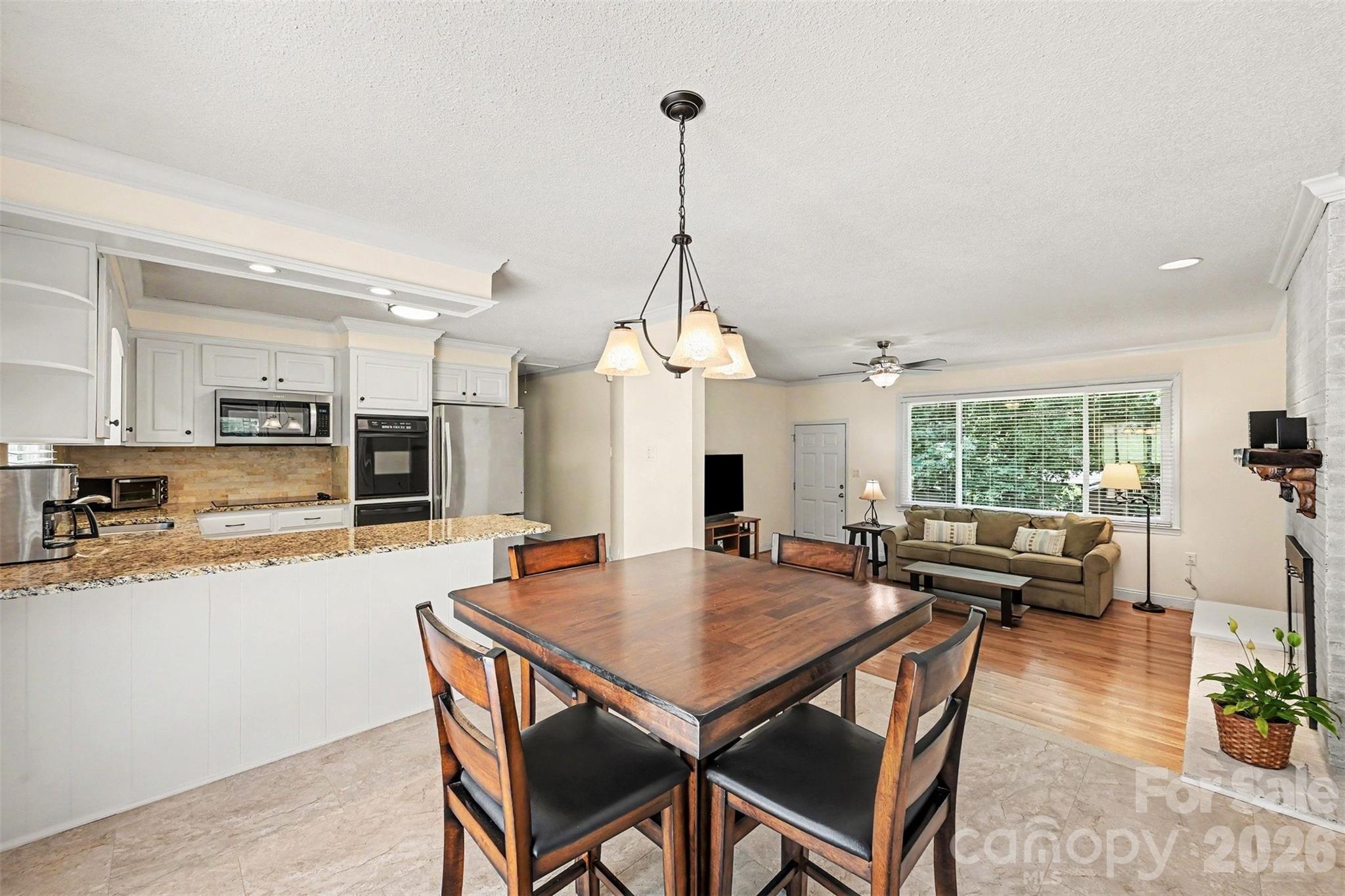 9050 Miriam Drive — Huntersville