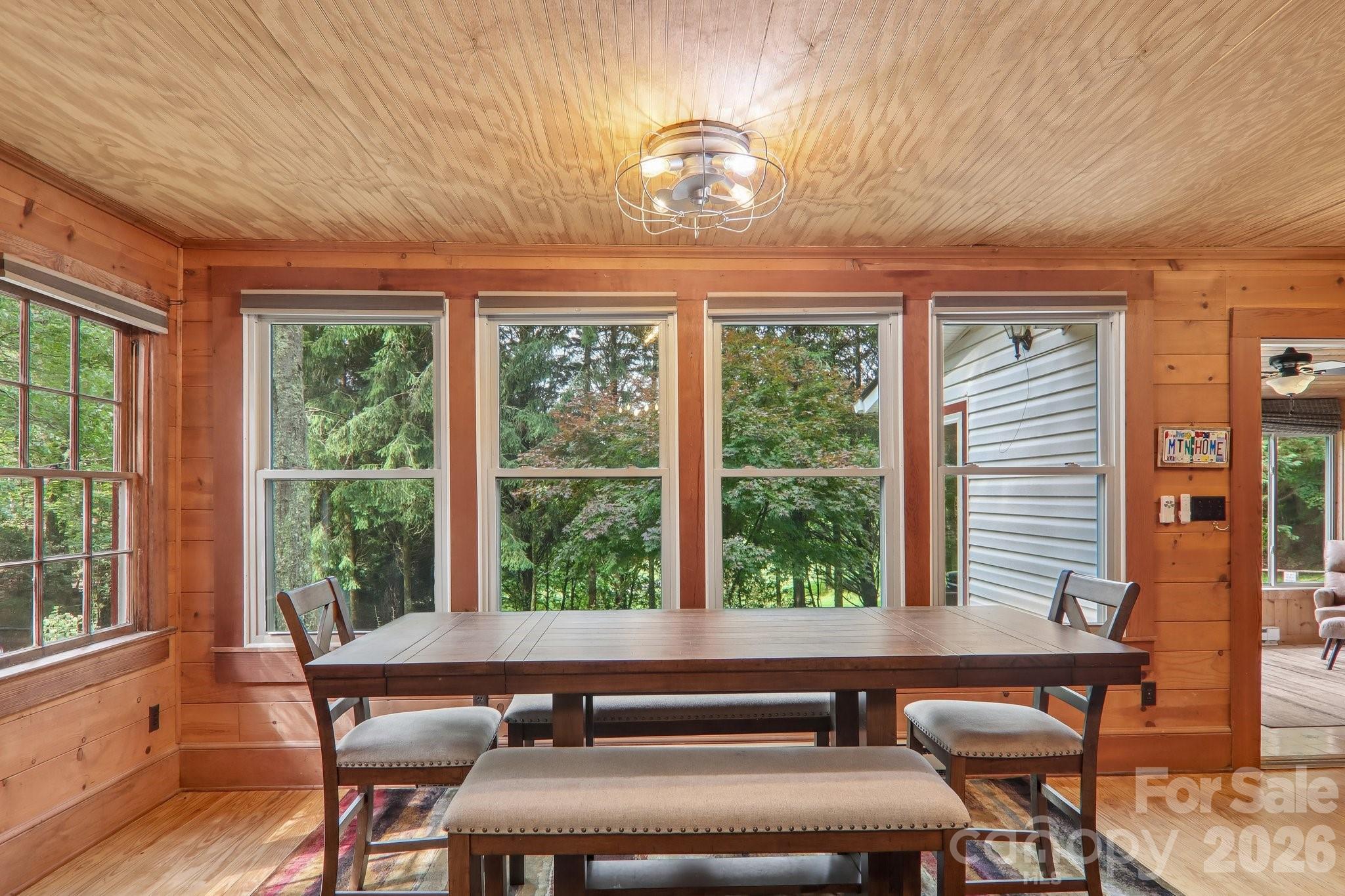 61 Bo Diddly Lane — Cedar Mountain