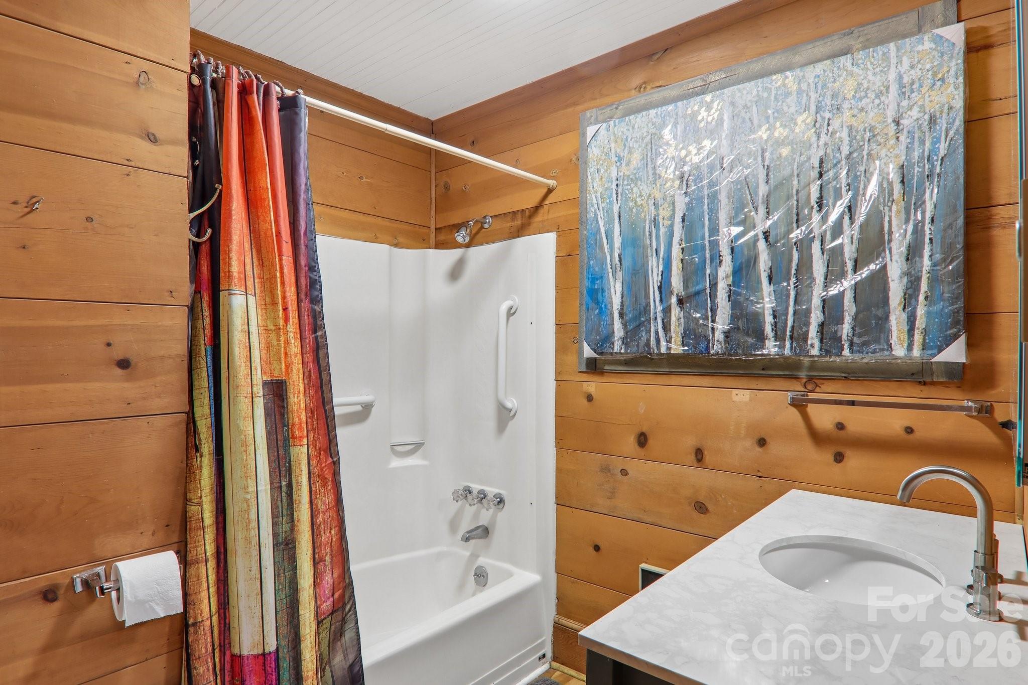 61 Bo Diddly Lane — Cedar Mountain