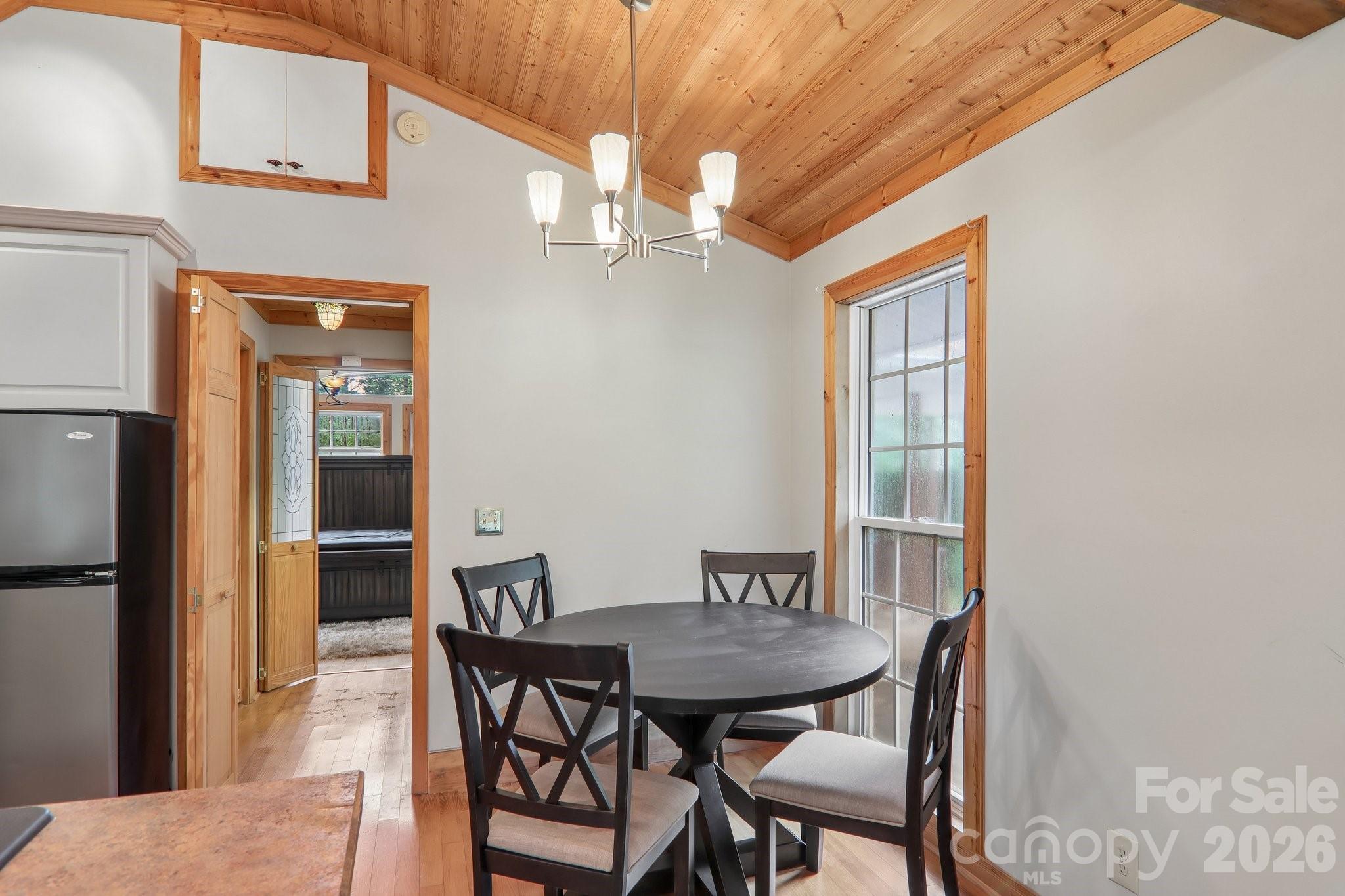 61 Bo Diddly Lane — Cedar Mountain