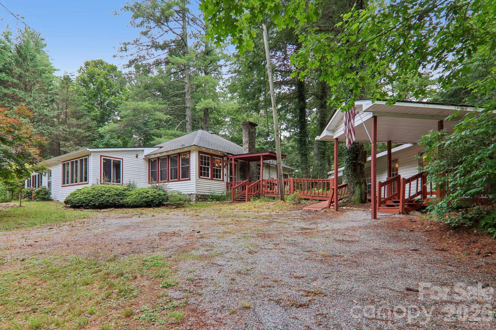 61 Bo Diddly Lane — Cedar Mountain