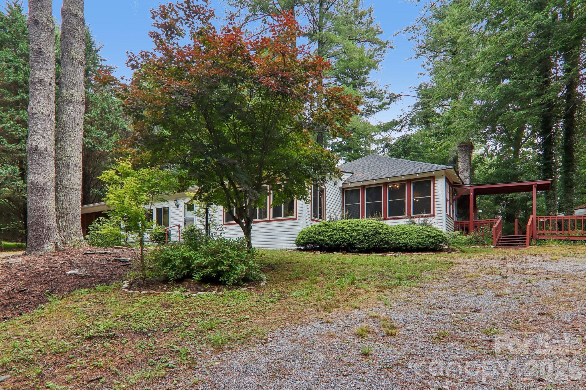 61 Bo Diddly Lane — Cedar Mountain