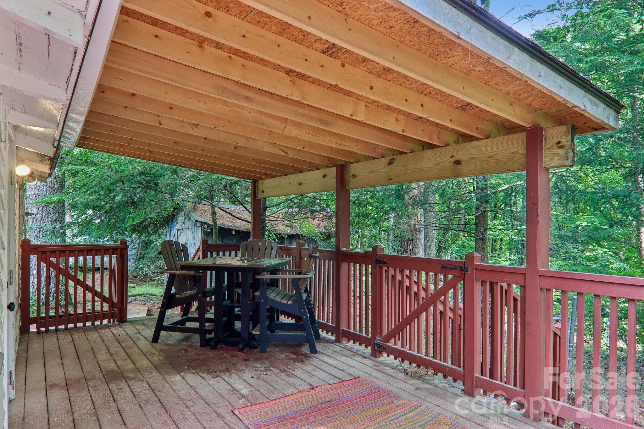 61 Bo Diddly Lane — Cedar Mountain