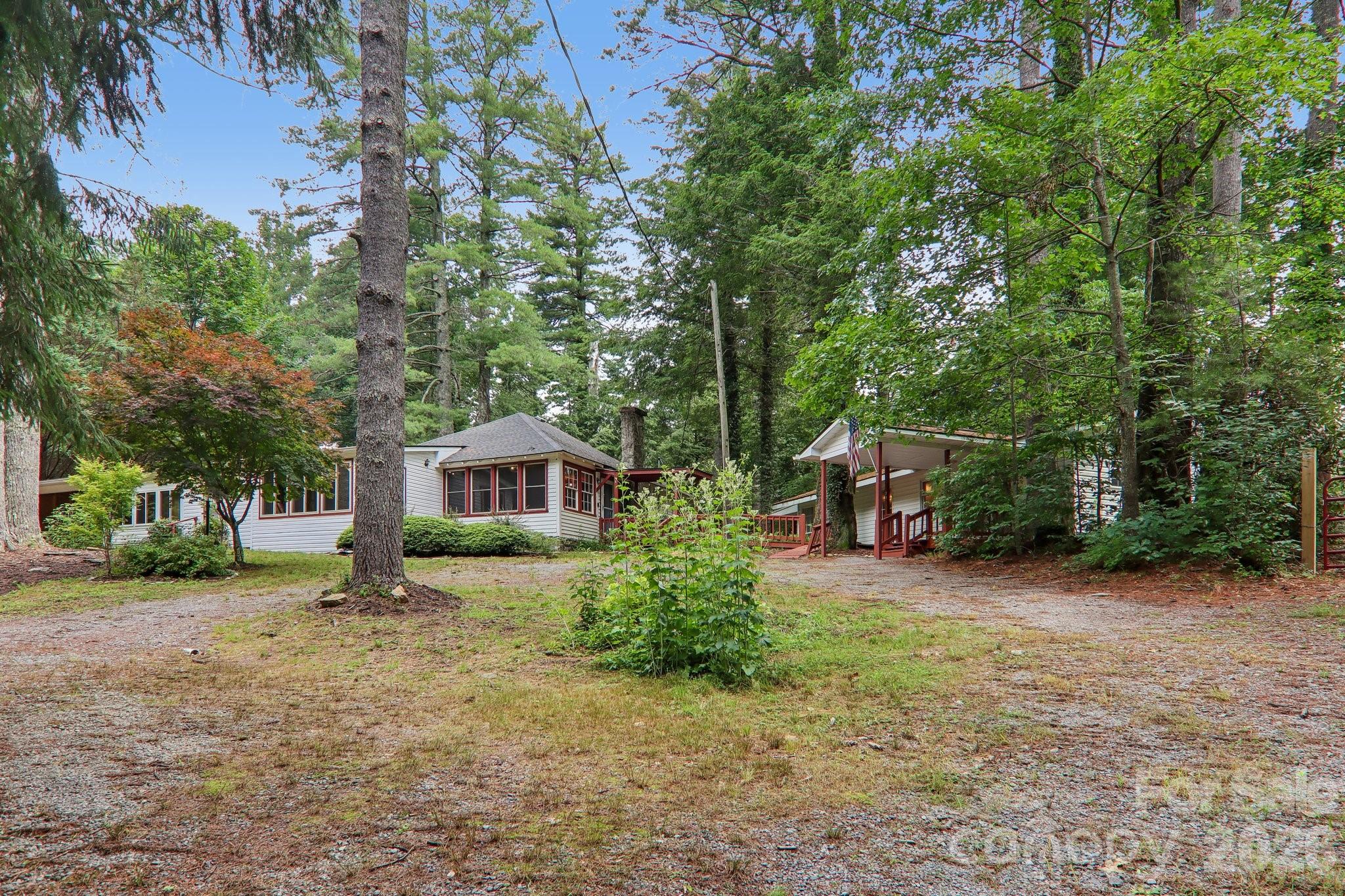 61 Bo Diddly Lane — Cedar Mountain