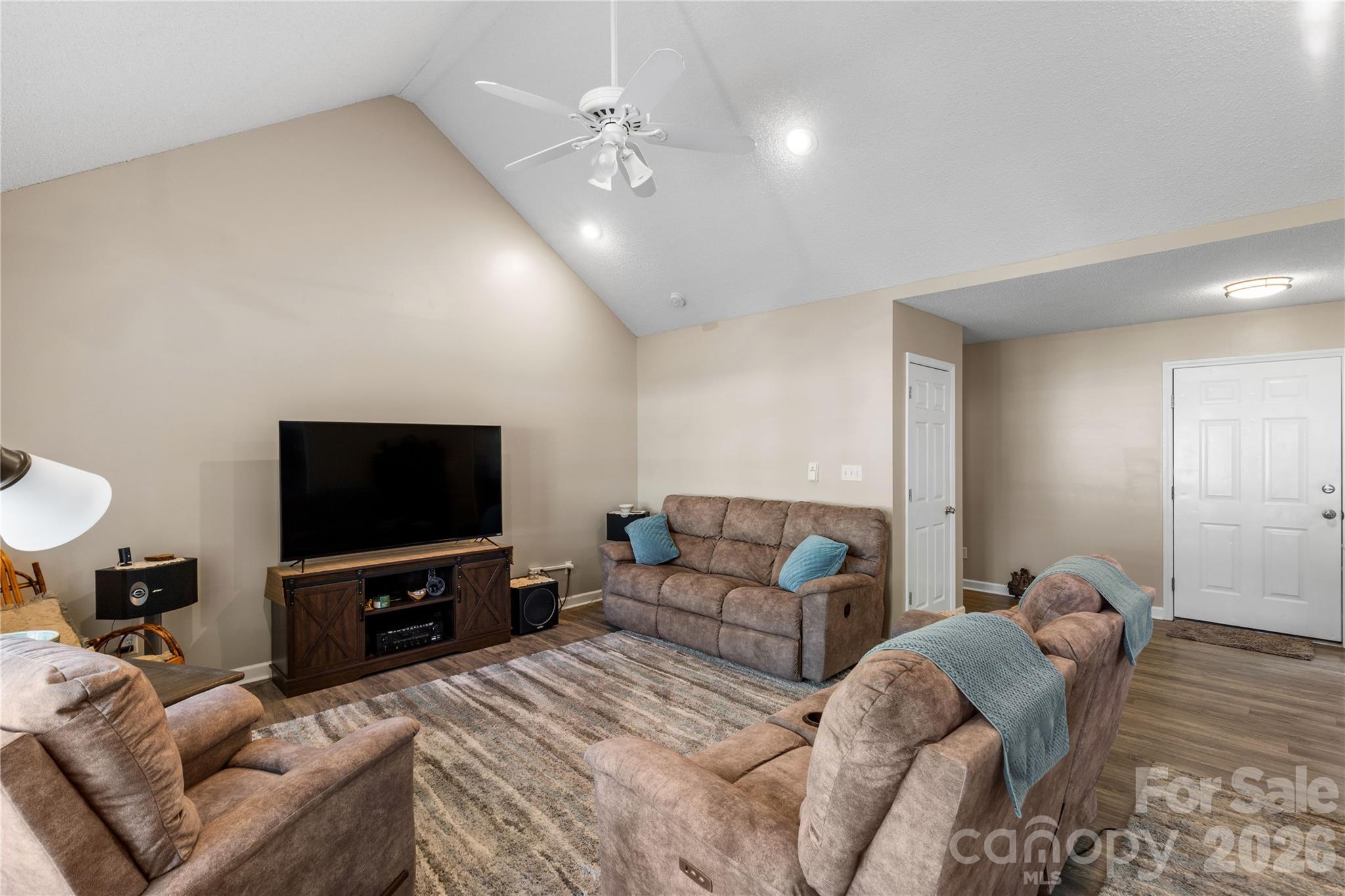 1918 Mcilwain Road — Lancaster