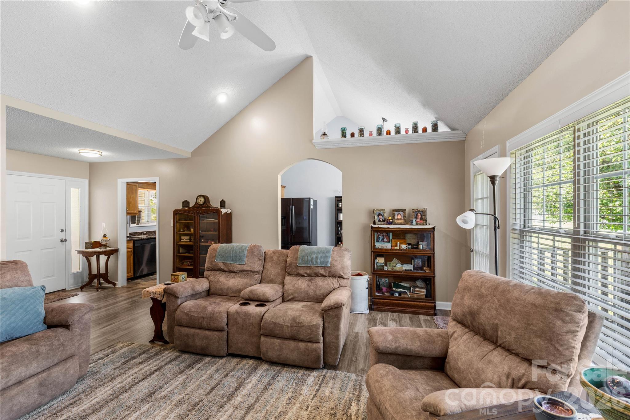 1918 Mcilwain Road — Lancaster