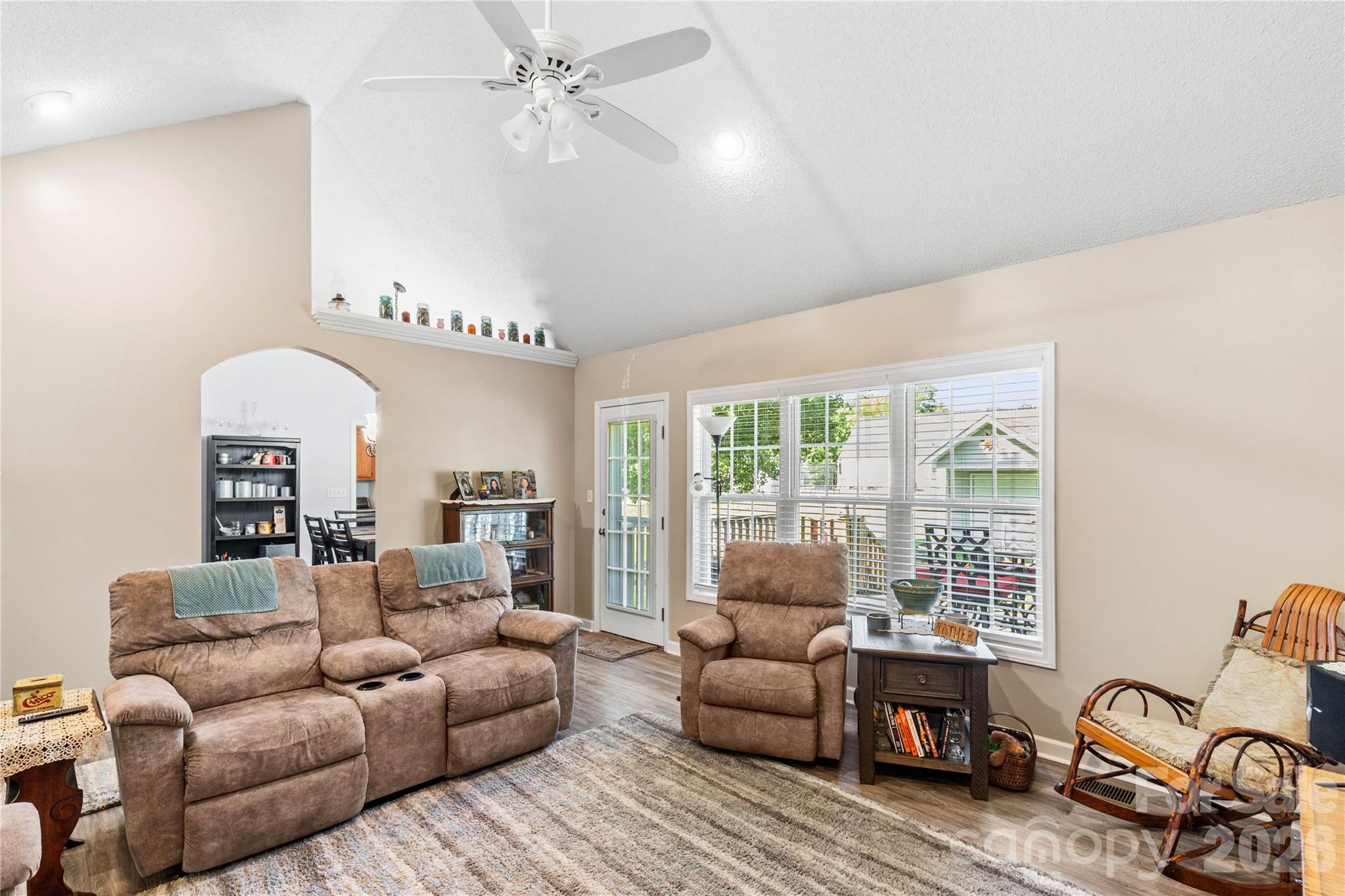 1918 Mcilwain Road — Lancaster