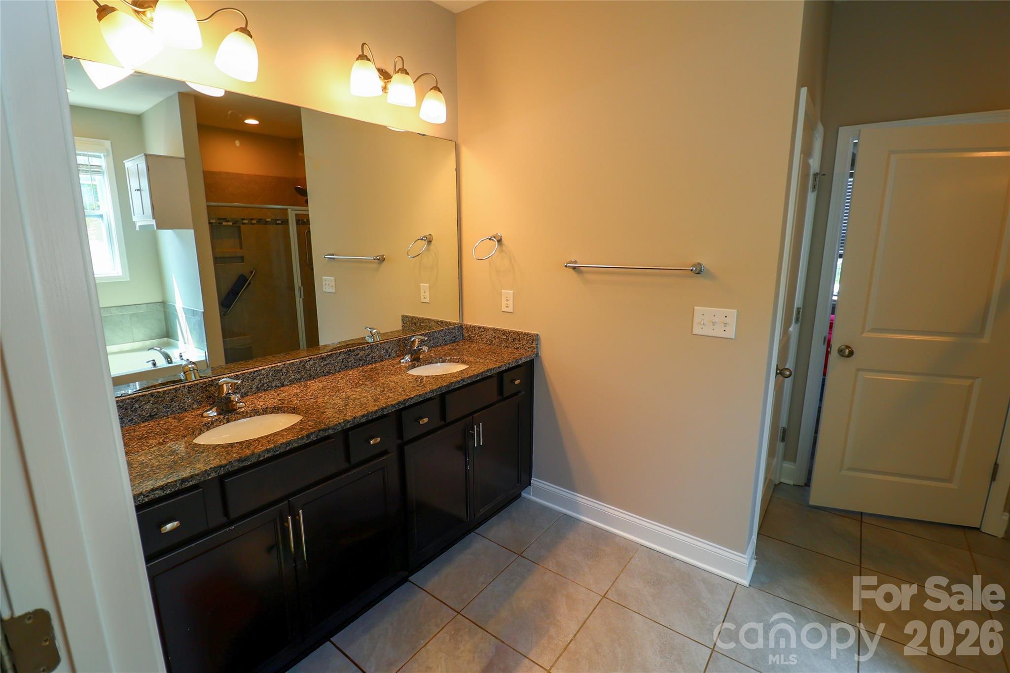 109 E Americana Drive — Mooresville
