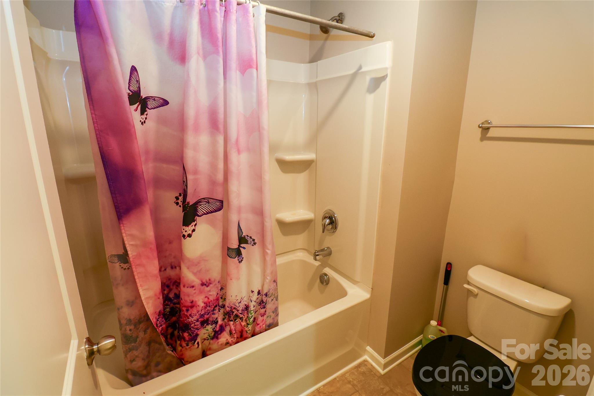 109 E Americana Drive — Mooresville