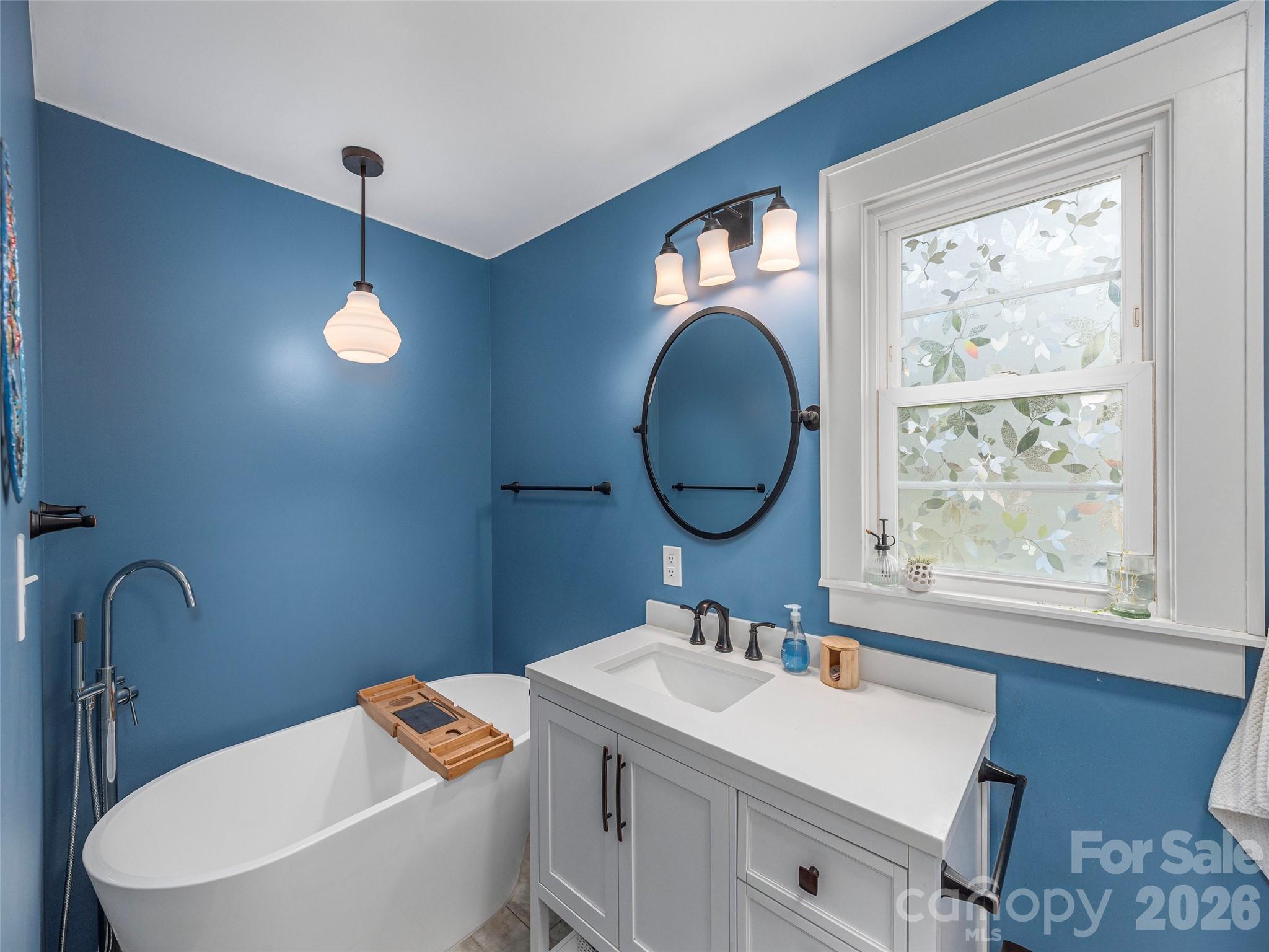 46 Flint Street — Waynesville