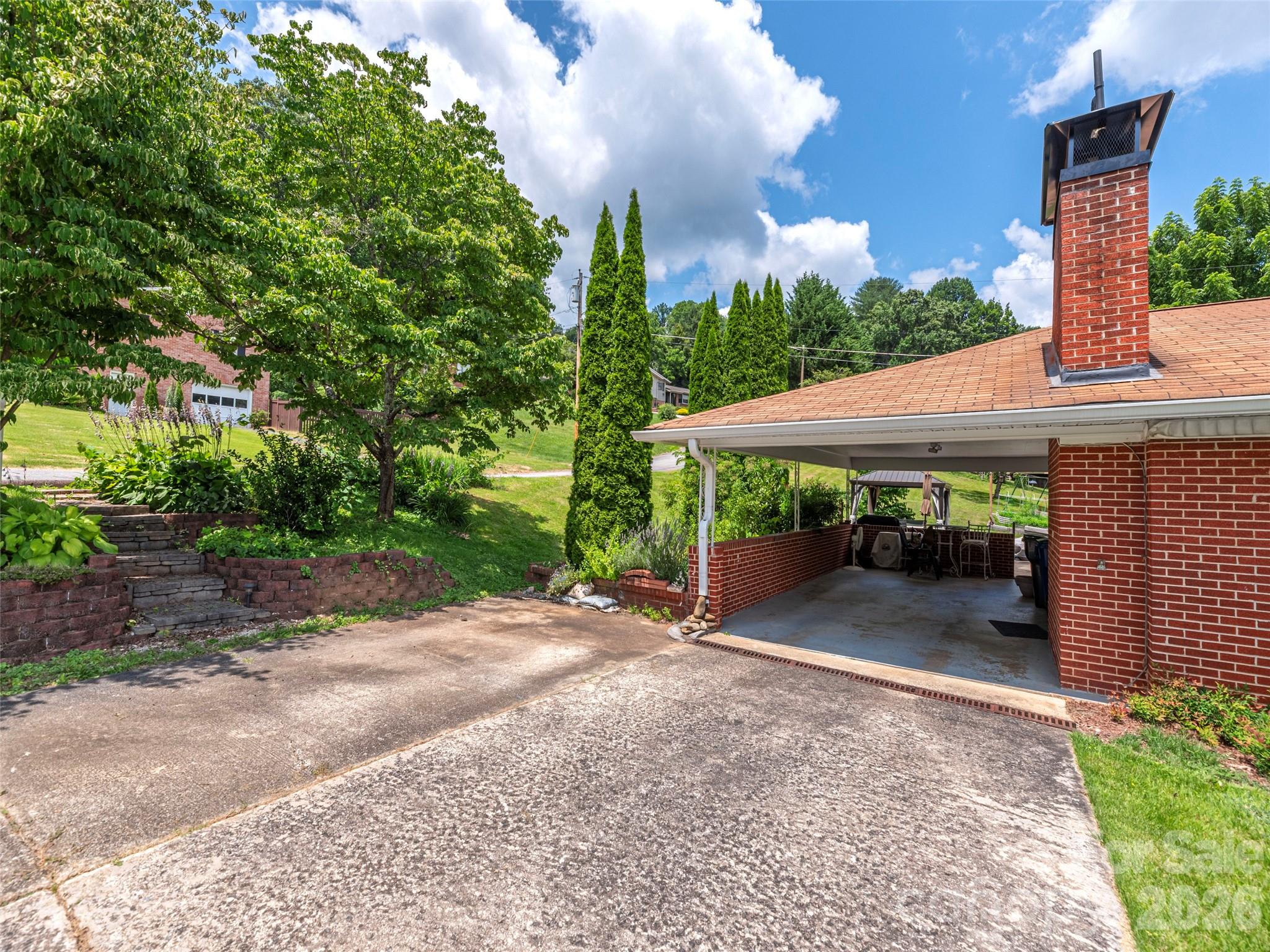 46 Flint Street — Waynesville