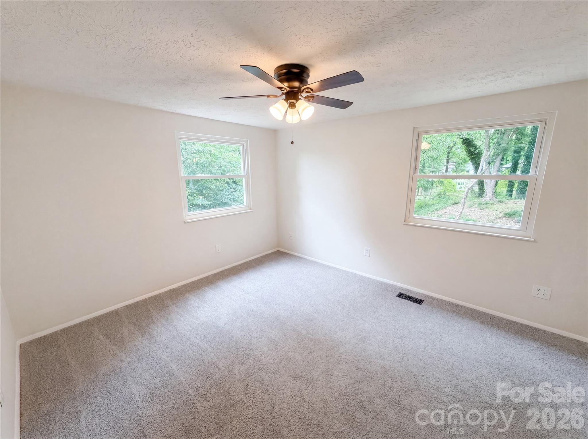 7827 Mallen Drive — Charlotte