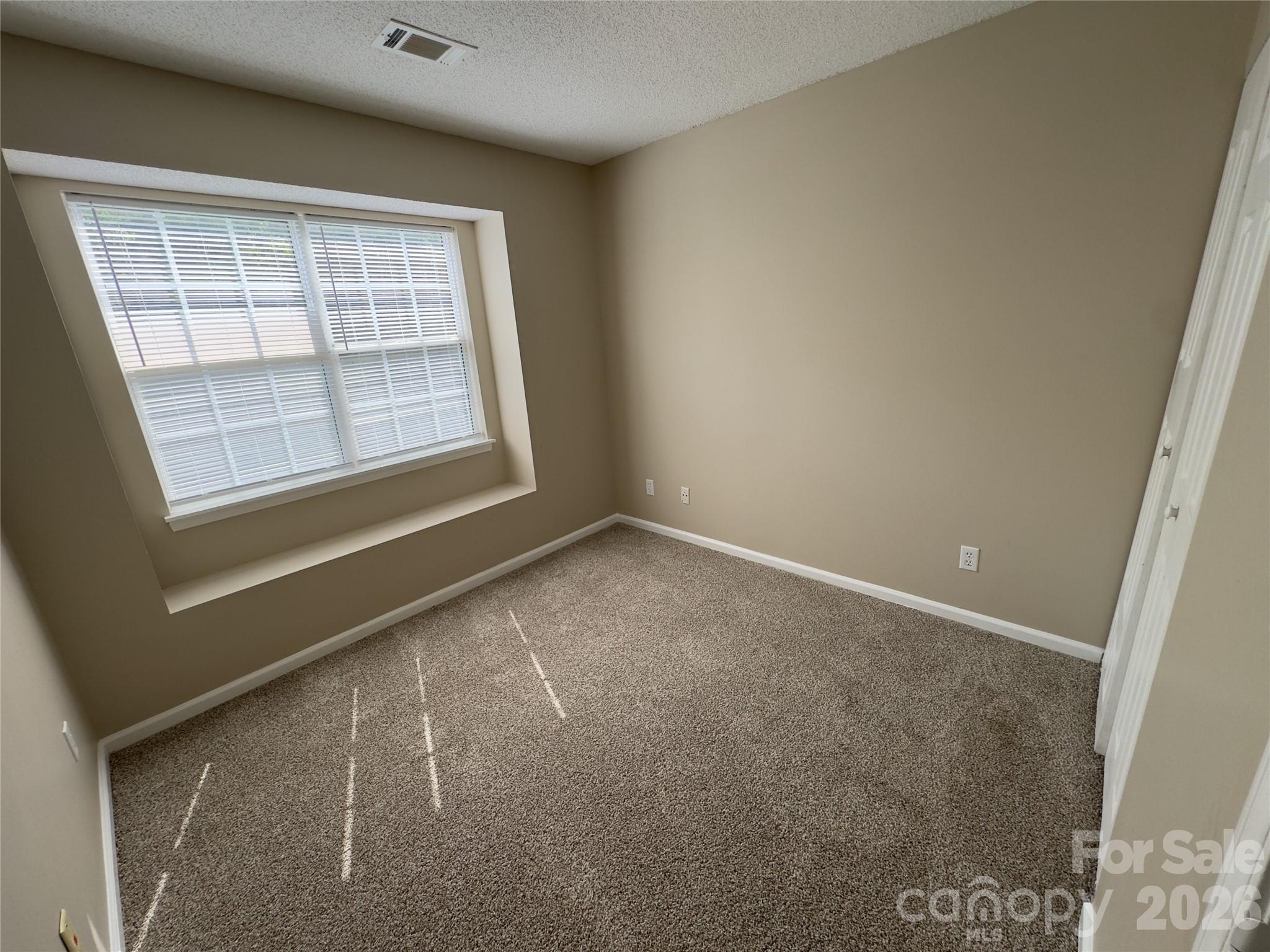3103 Summercroft Lane — Charlotte