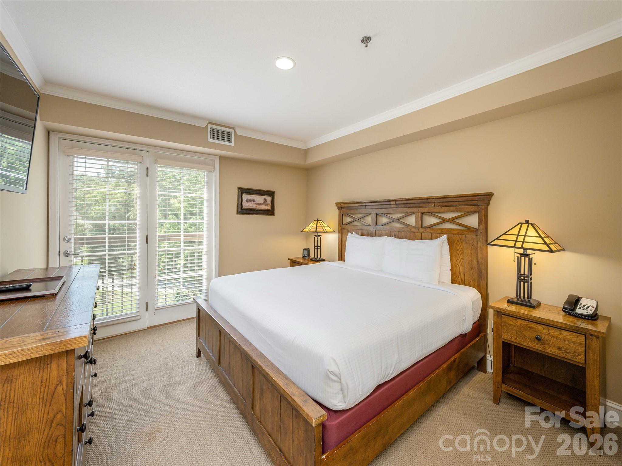 208 Bowling Park Road #208 — Asheville