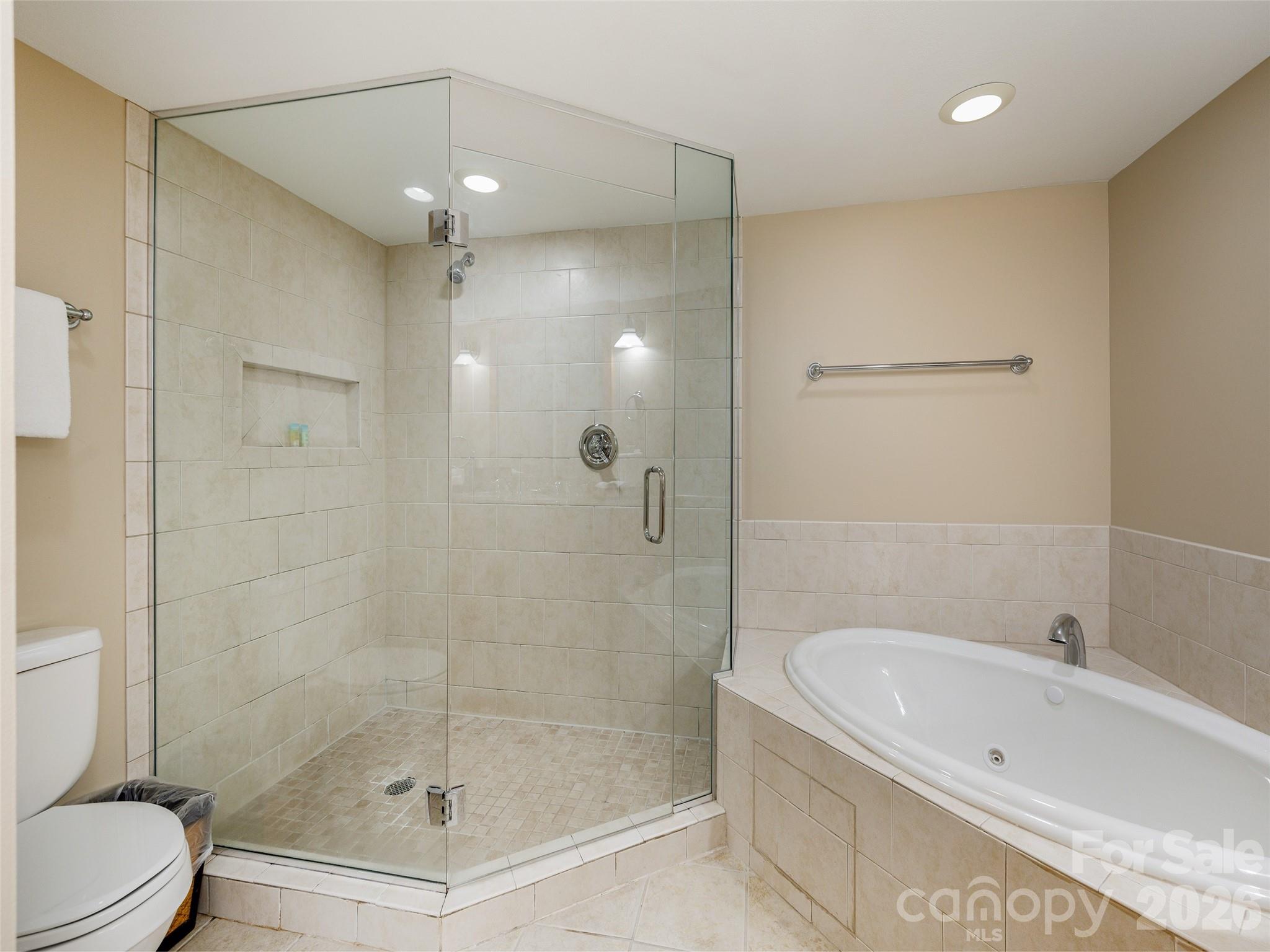 208 Bowling Park Road #208 — Asheville