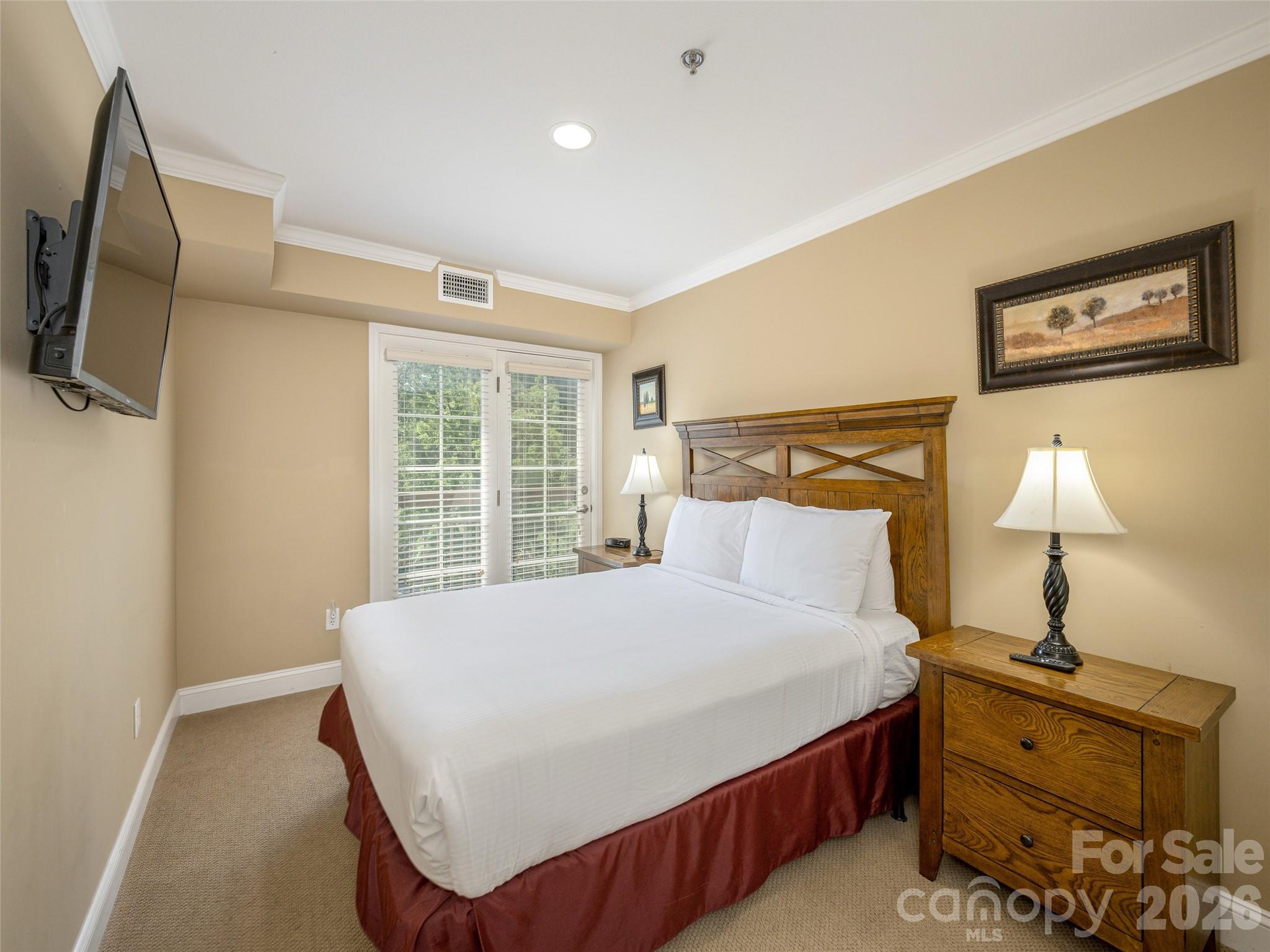 208 Bowling Park Road #208 — Asheville