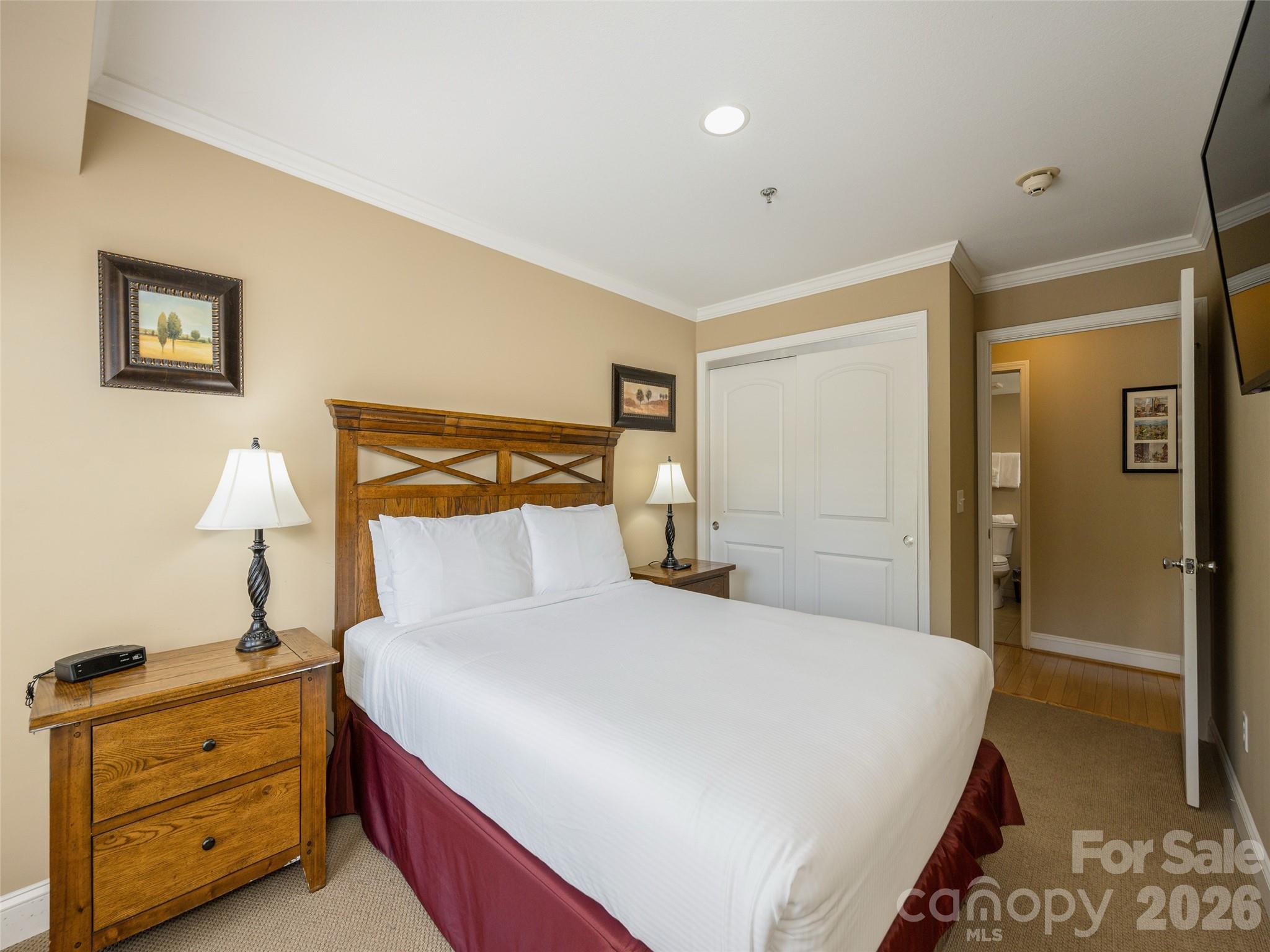 208 Bowling Park Road #208 — Asheville