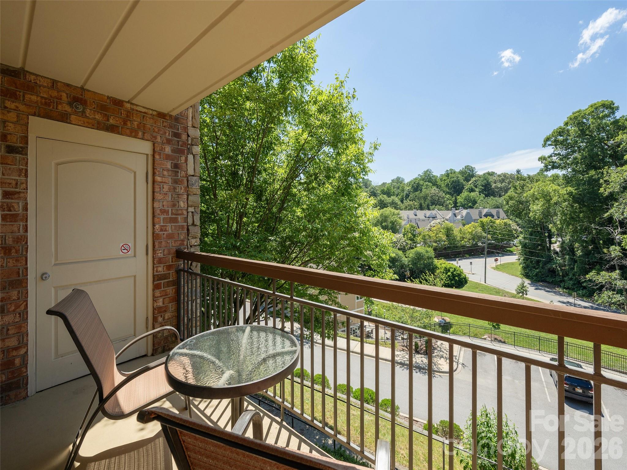 208 Bowling Park Road #208 — Asheville