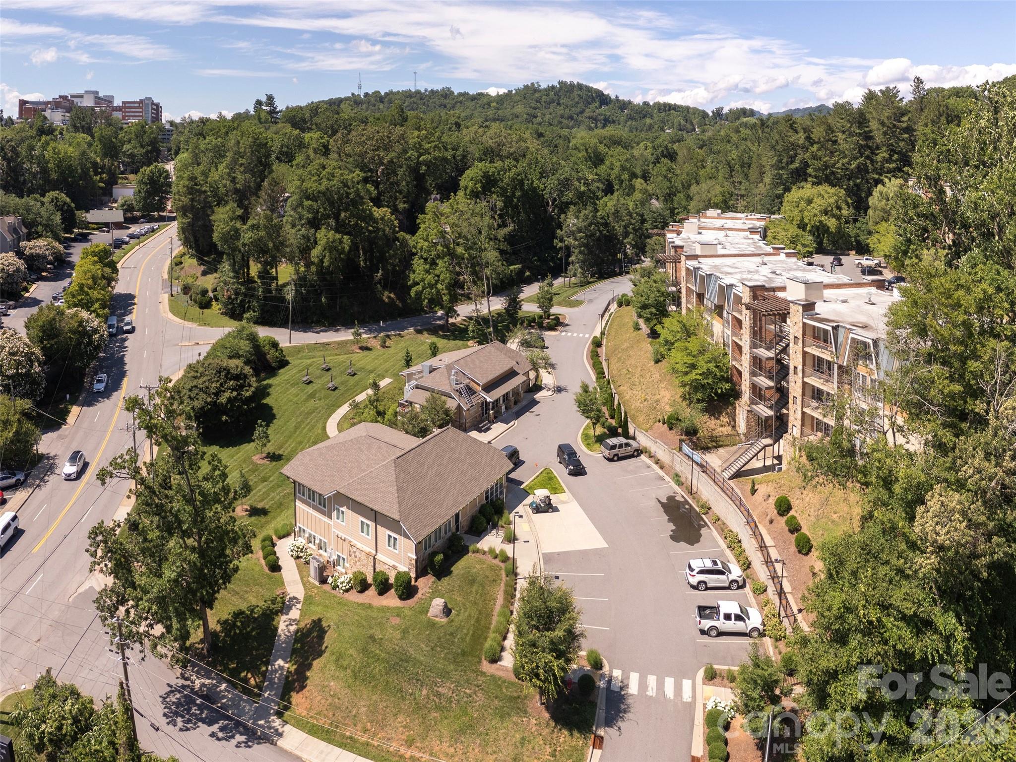 208 Bowling Park Road #208 — Asheville