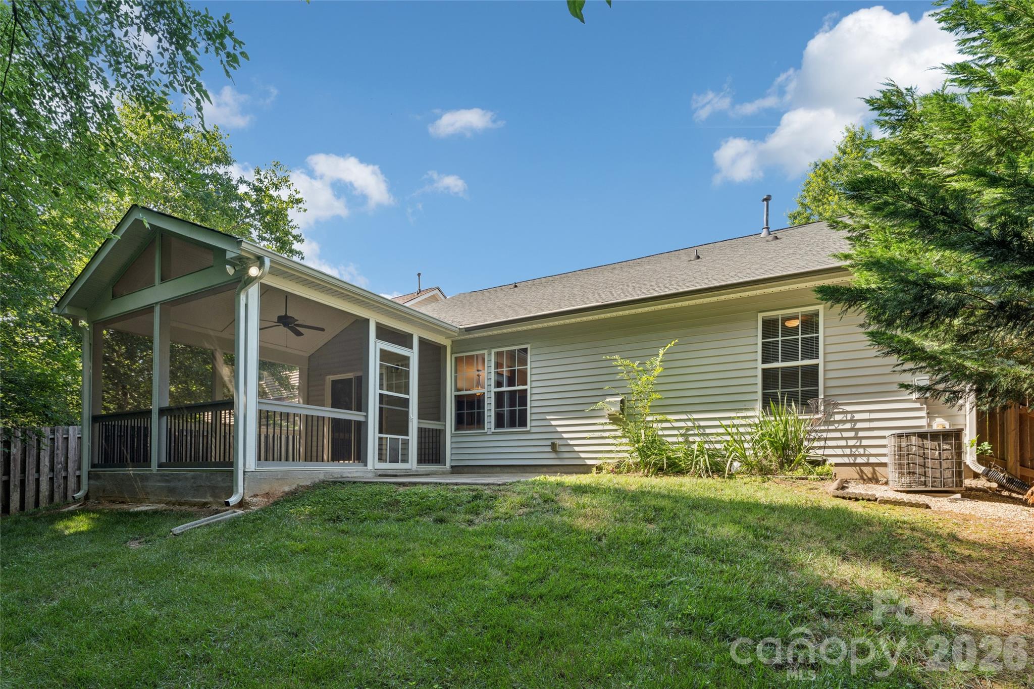 1826 Wilburn Park Lane NW — Charlotte