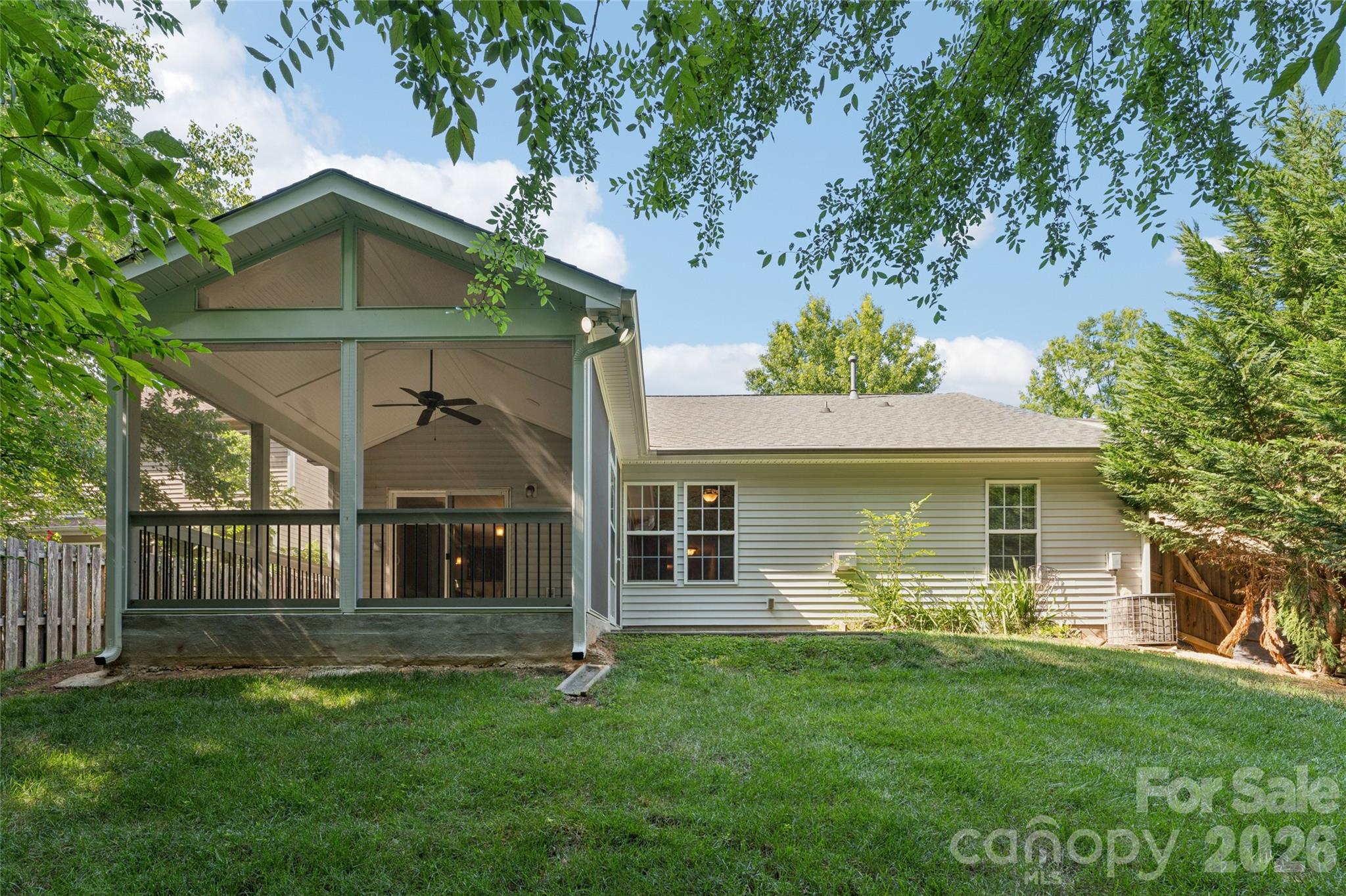 1826 Wilburn Park Lane NW — Charlotte