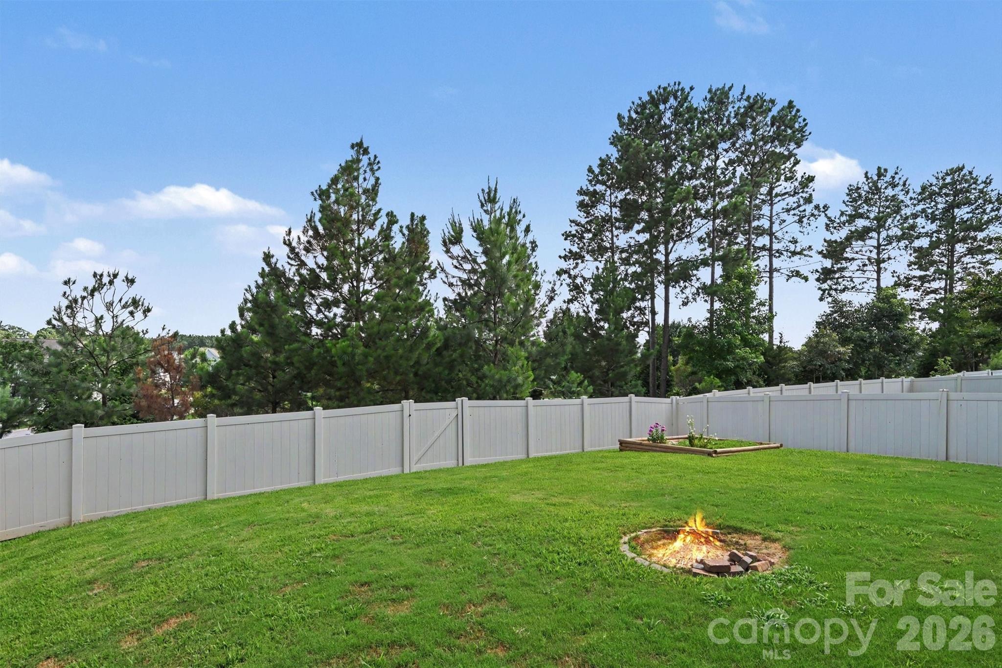 230 Sycamore Drive — Lancaster