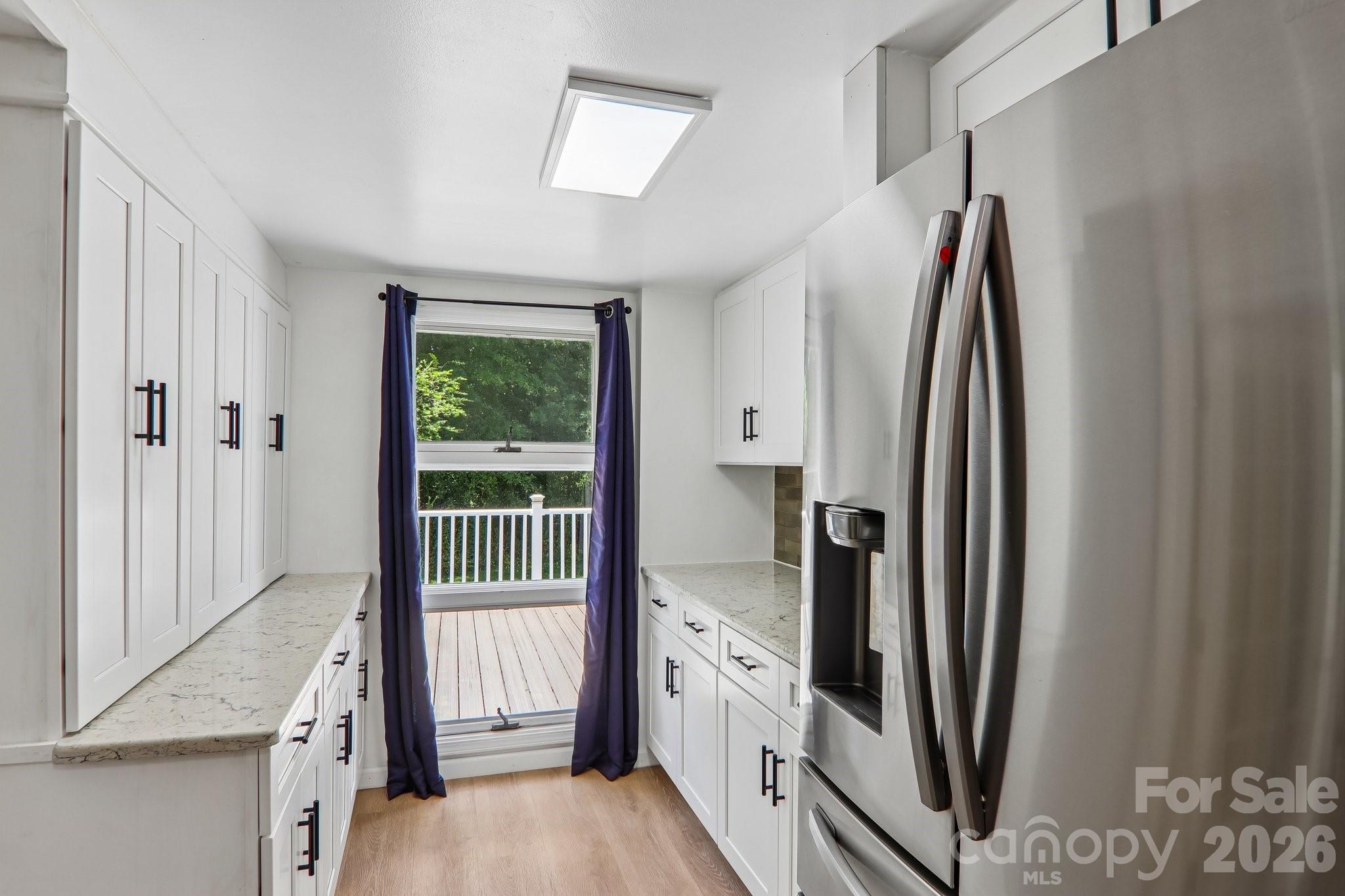 1153 Airport Road — Flat Rock