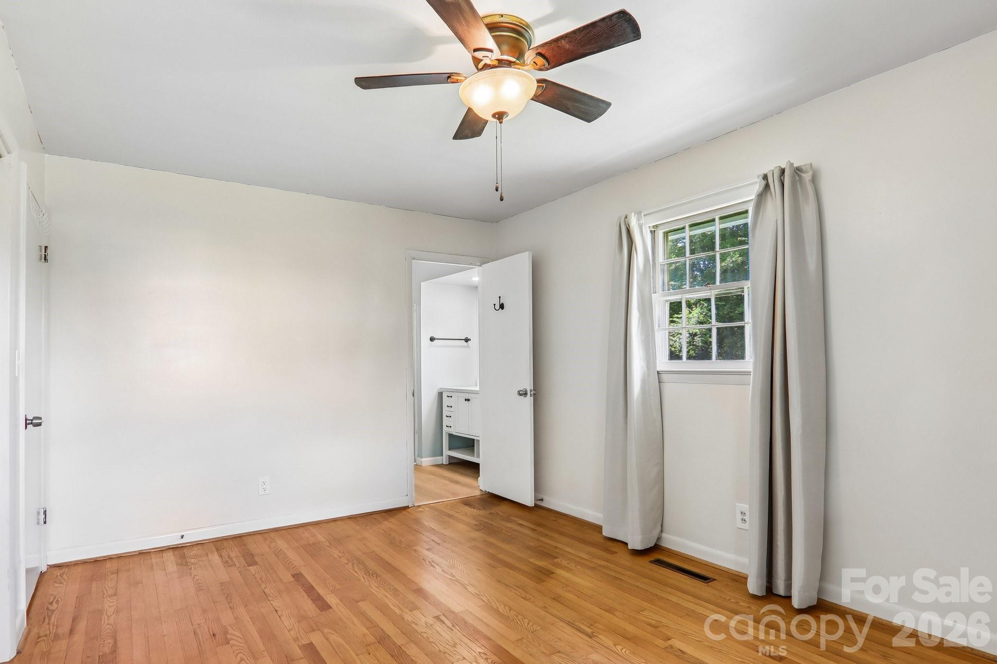 1153 Airport Road — Flat Rock