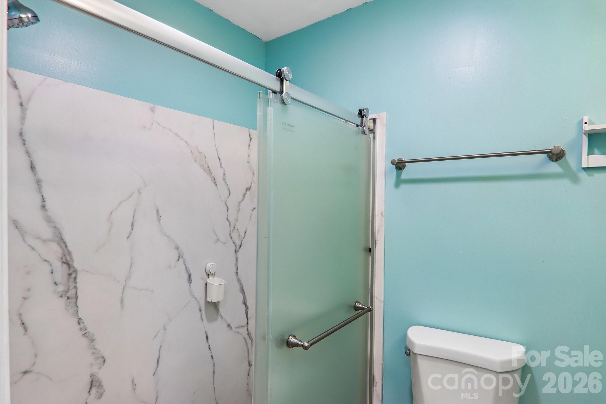 1153 Airport Road — Flat Rock