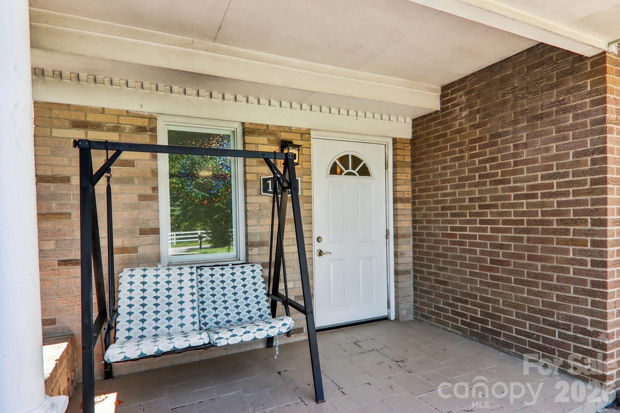 1153 Airport Road — Flat Rock