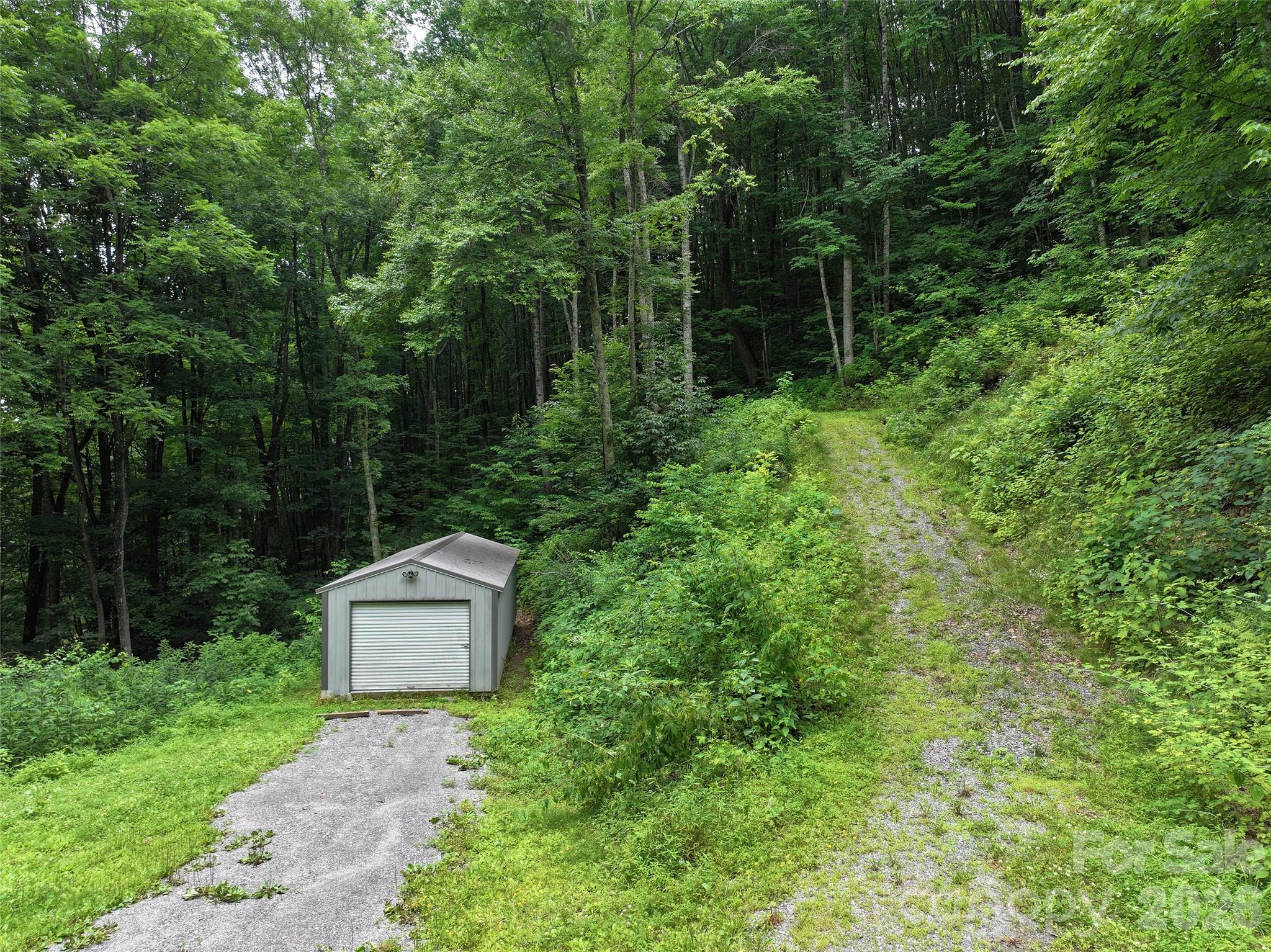 193 Tipstill Cove — Waynesville