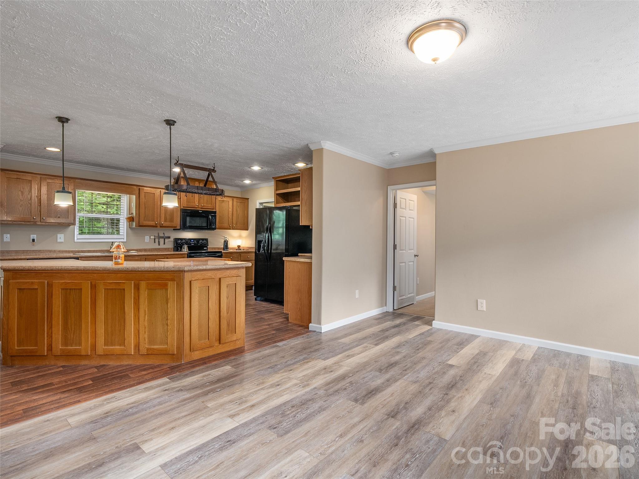 193 Tipstill Cove — Waynesville