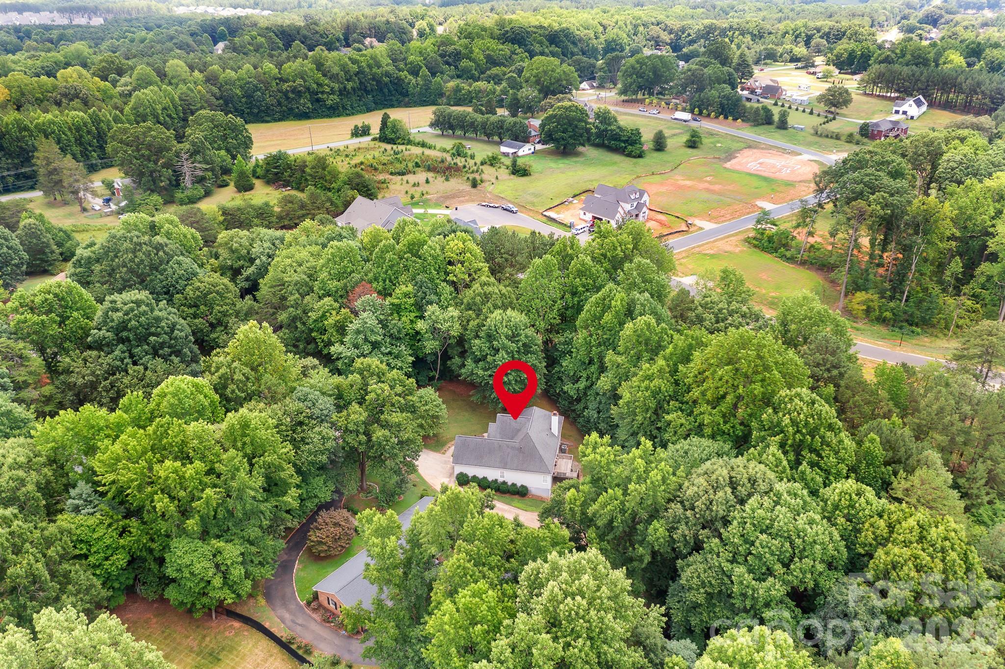 135 Pinecroft Court — Troutman