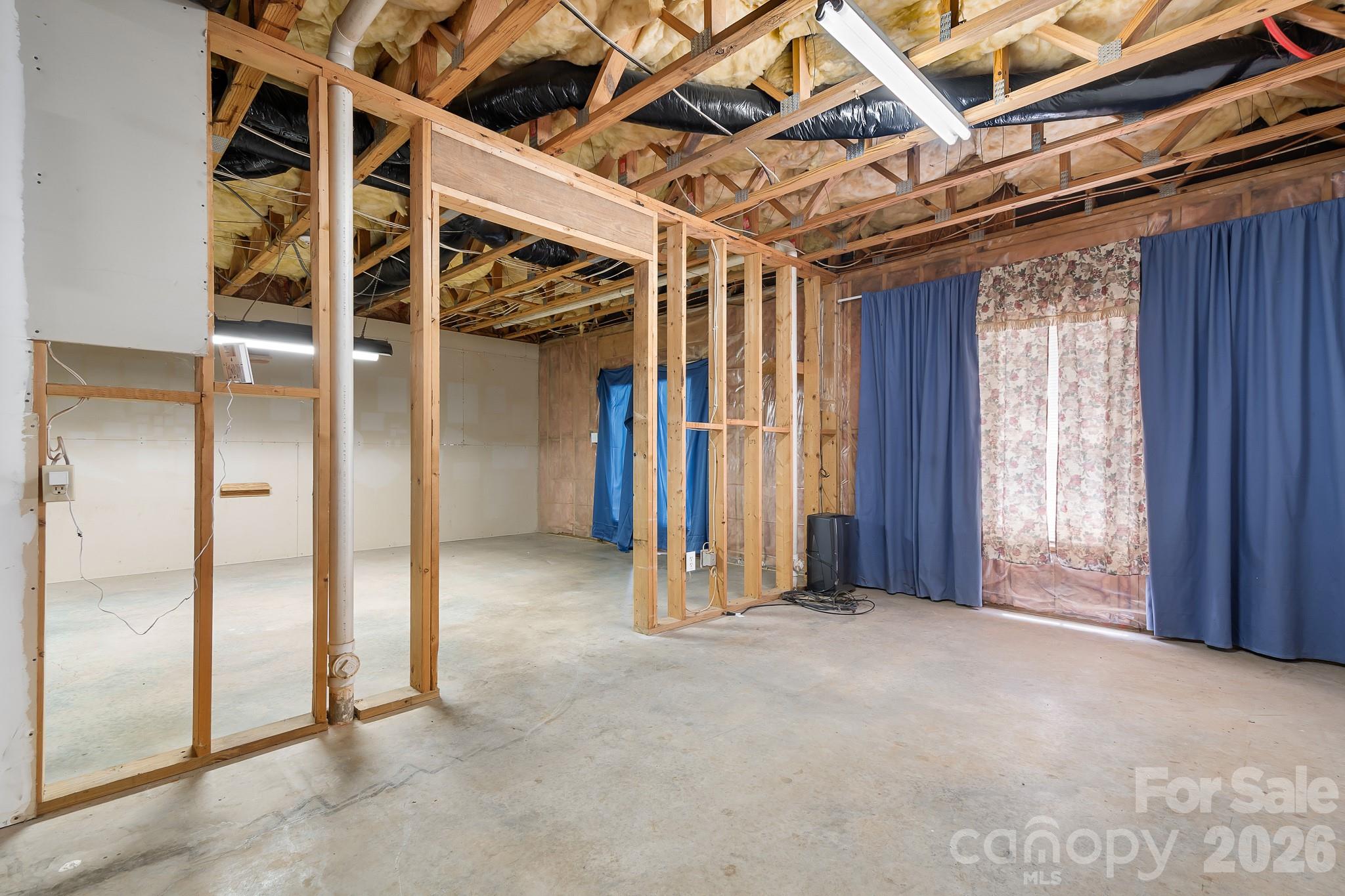 135 Pinecroft Court — Troutman