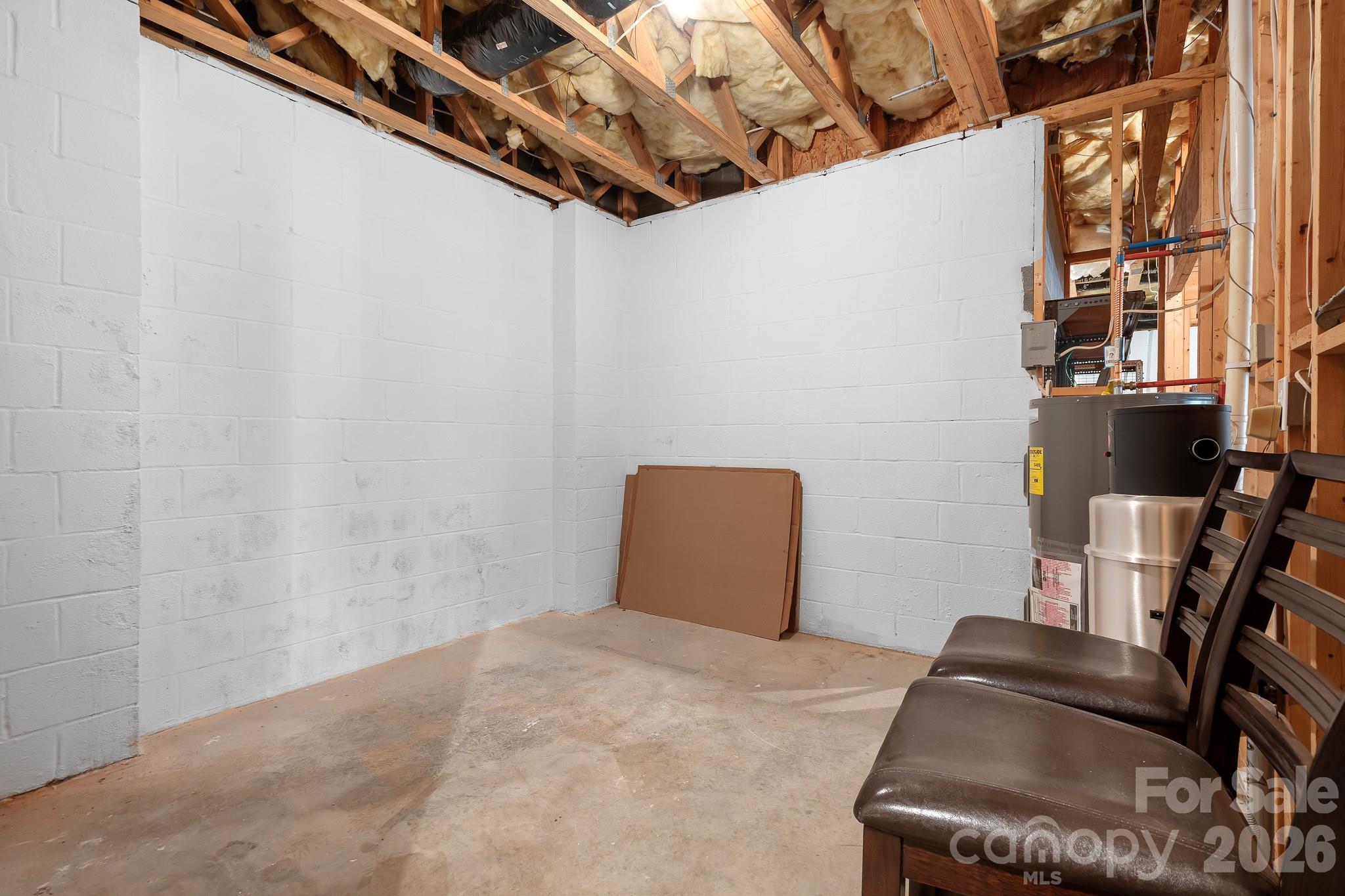 135 Pinecroft Court — Troutman