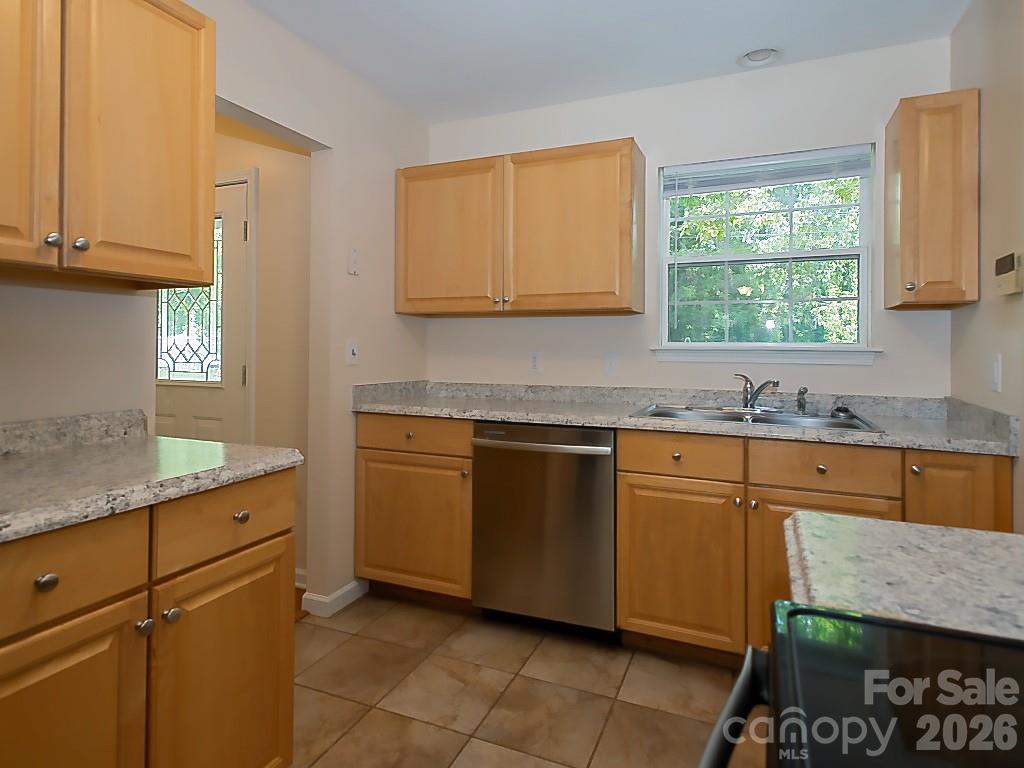 17 Pinecrest Drive — Asheville