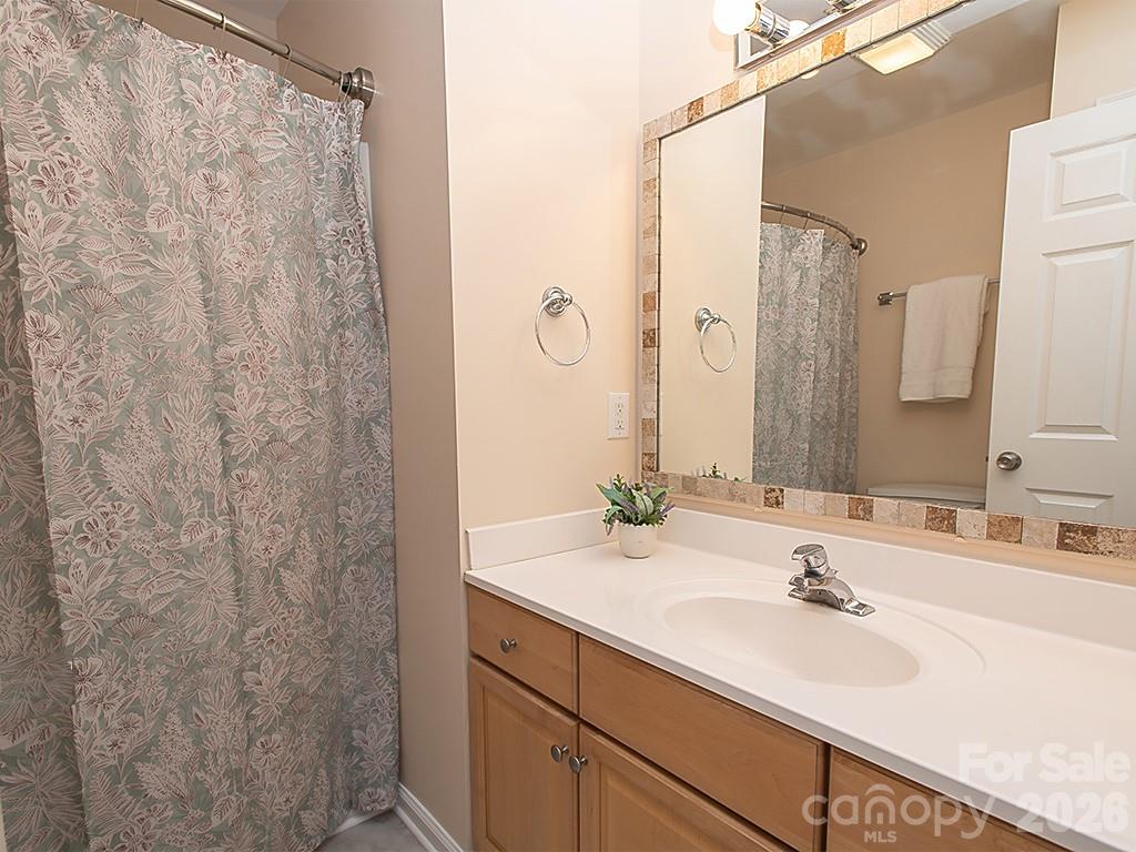 17 Pinecrest Drive — Asheville