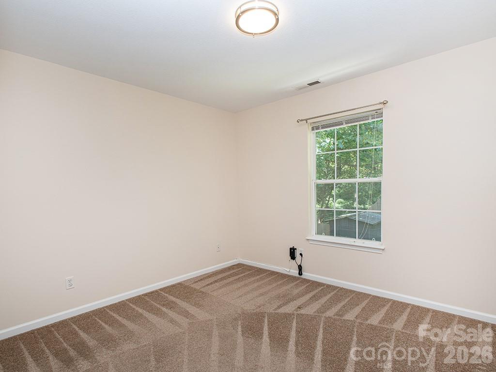 17 Pinecrest Drive — Asheville