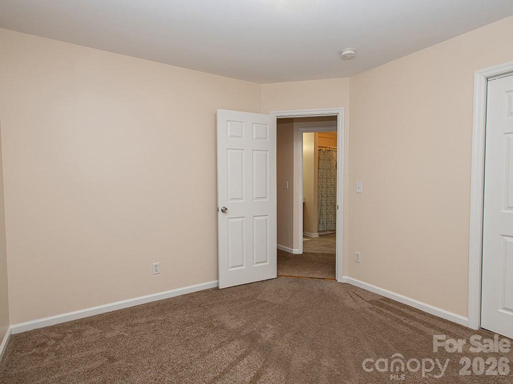 17 Pinecrest Drive — Asheville