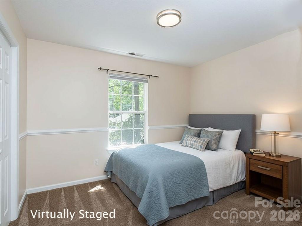 17 Pinecrest Drive — Asheville