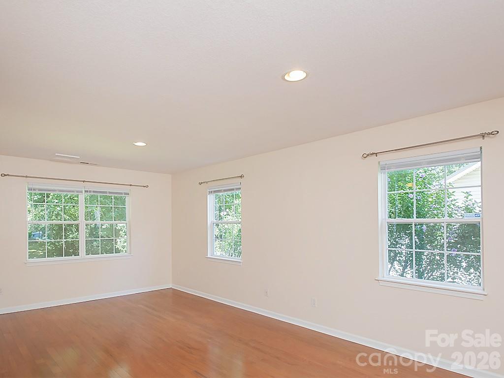 17 Pinecrest Drive — Asheville