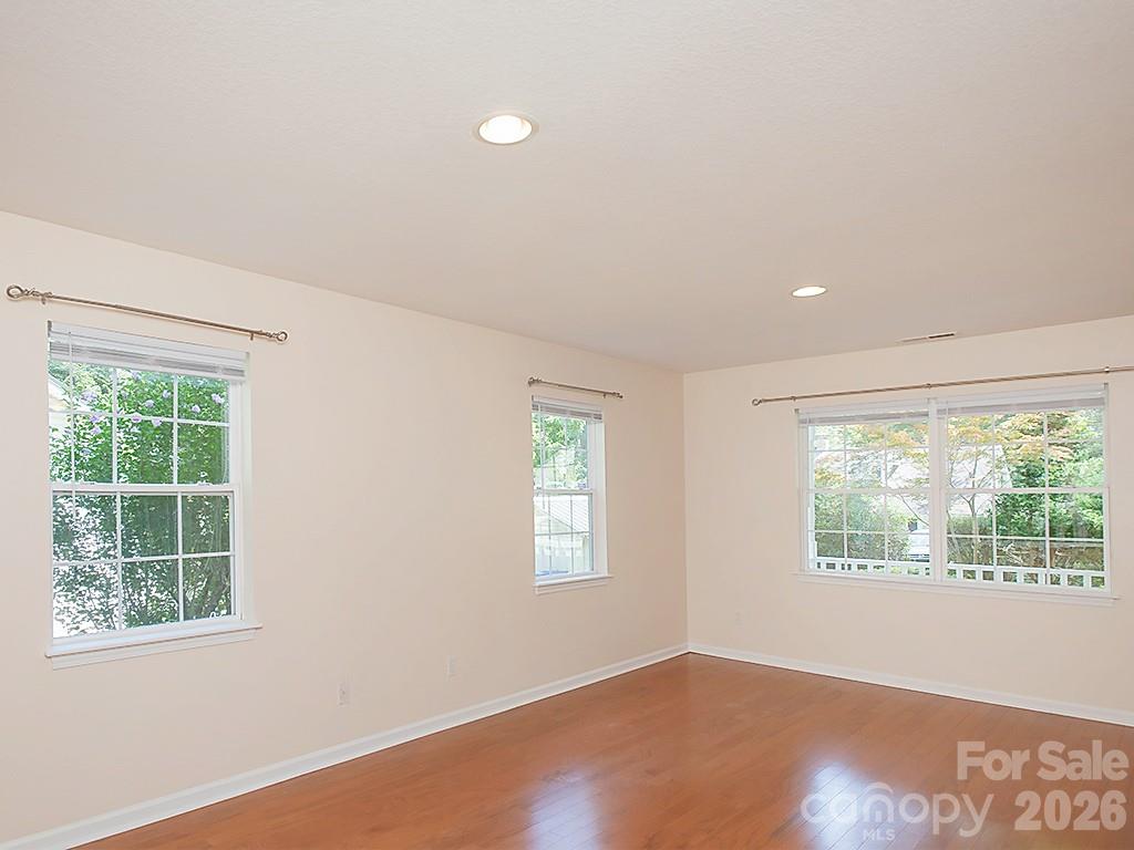 17 Pinecrest Drive — Asheville