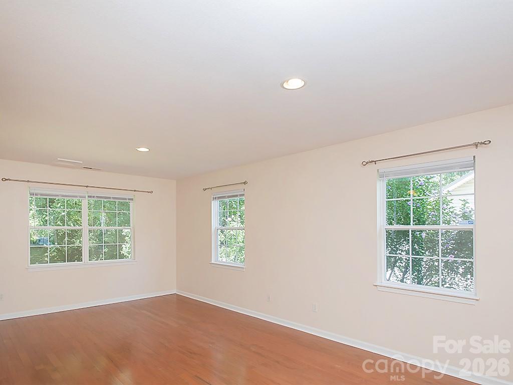 17 Pinecrest Drive — Asheville