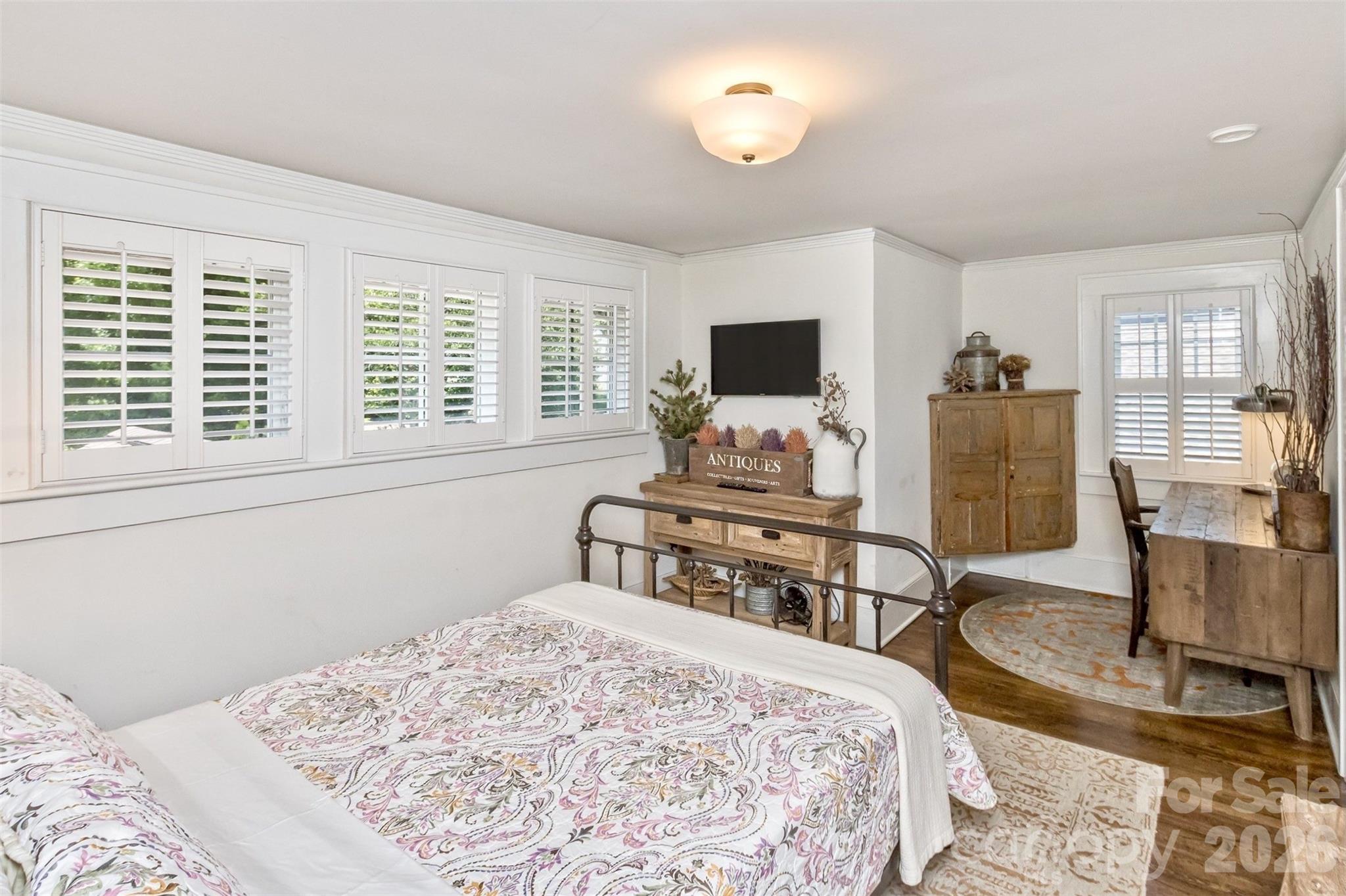 14 Laurel Loop — Asheville