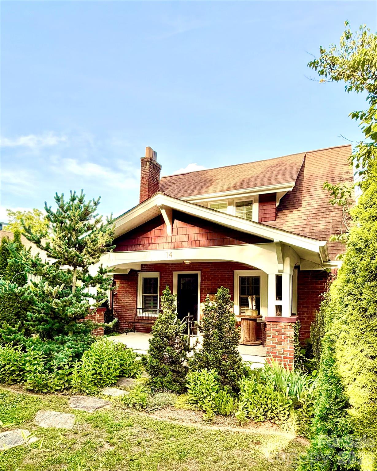 14 Laurel Loop — Asheville