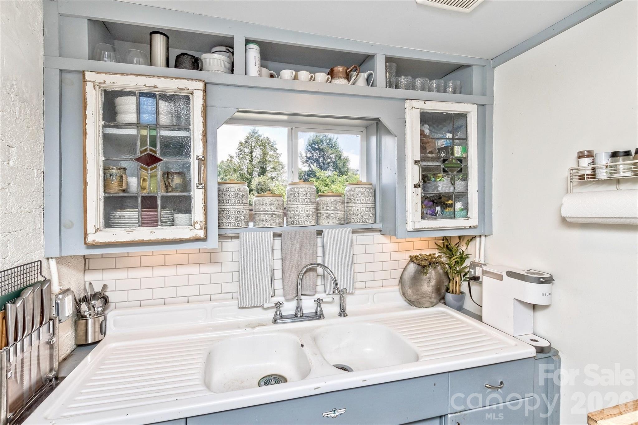 14 Laurel Loop — Asheville
